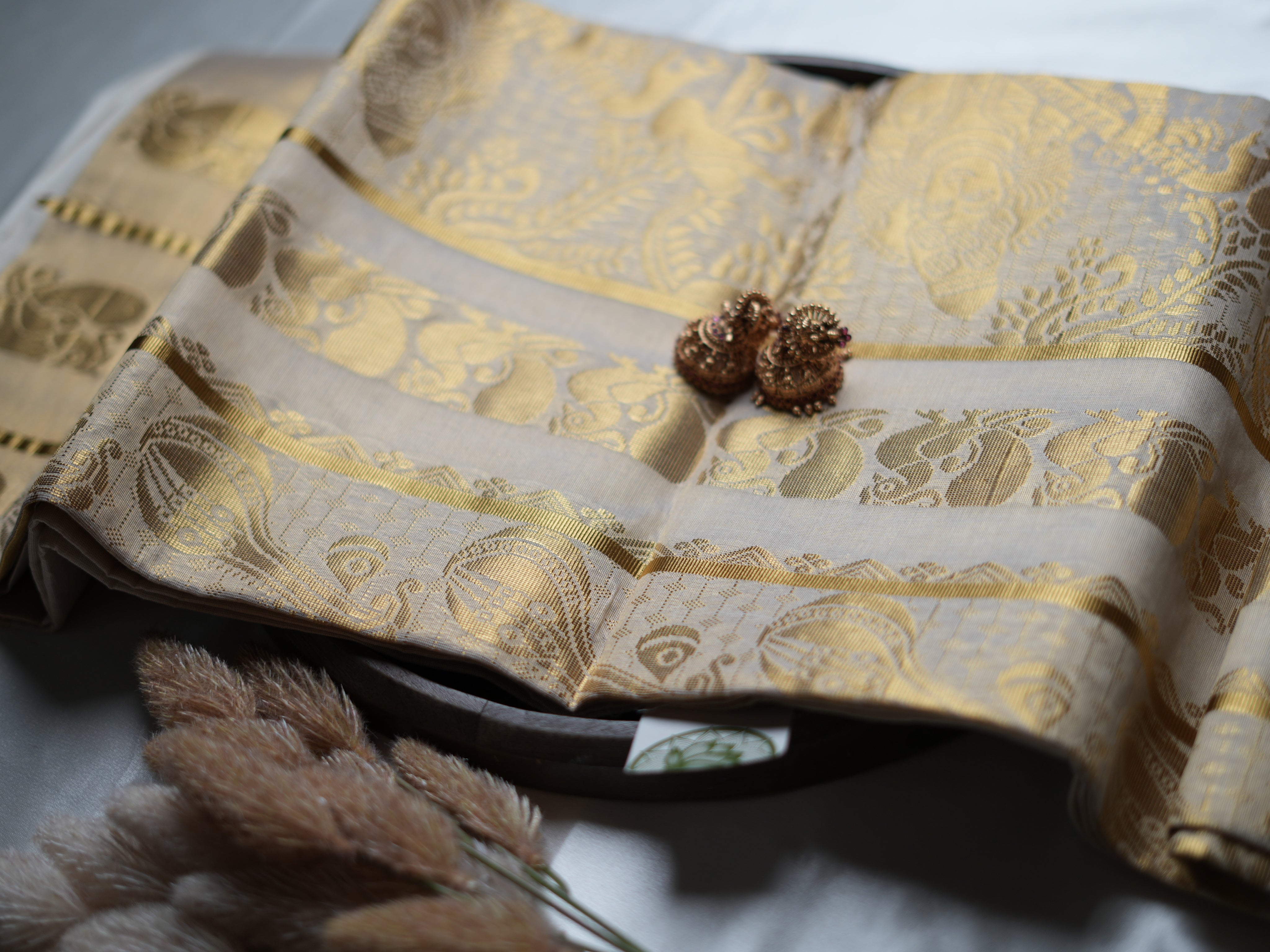 Pure Tissue Kerala Saree — Goddess Saraswathi Brocade & Peacock Pallu Edition ✨