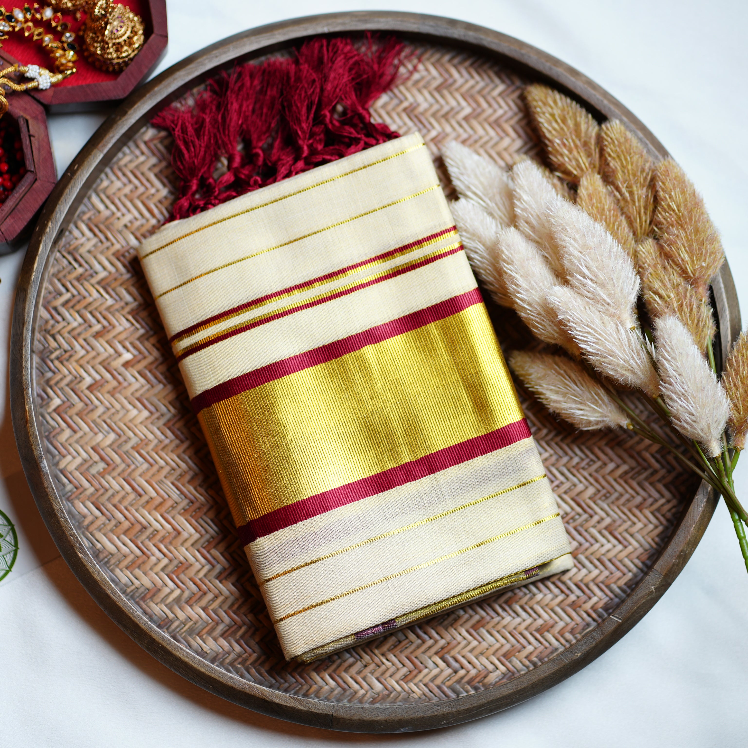 🍷 Regal Maroon & Gold Pinstripes: The Premium Tissue Kerala Set Mundu 🍷