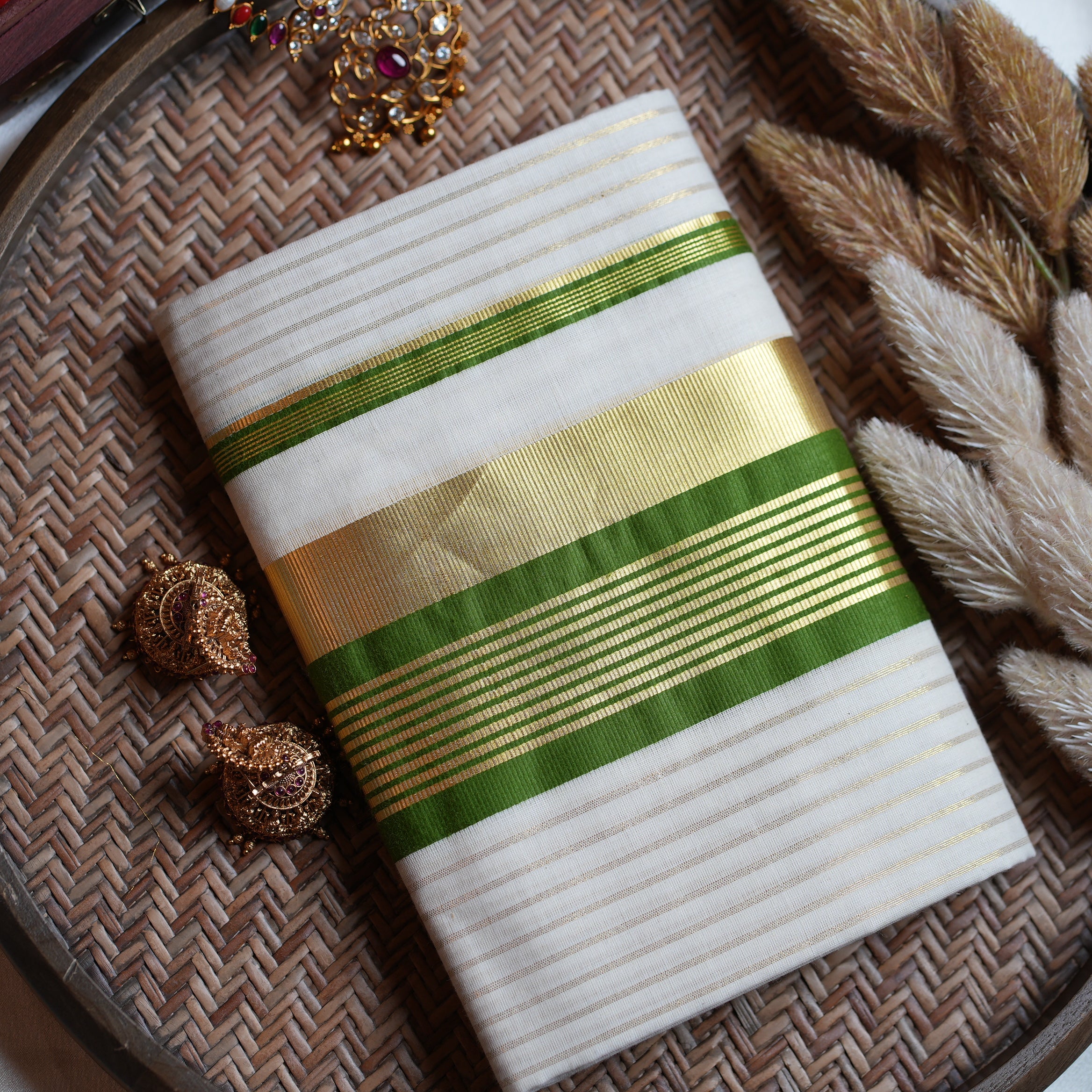 Verdant Majesty: Premium Kerala Set Mundu with Gold Lines and Green Accents