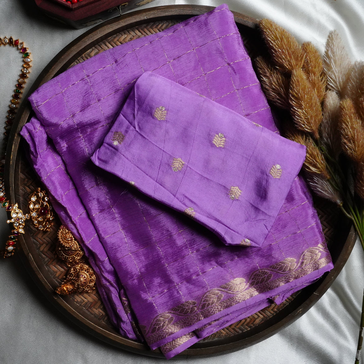 💜 Lavender Purple Viscose Chinon Saree with Golden Zari Grid Checks & Woven Motif Blouse ✨🌸 - SAROYA