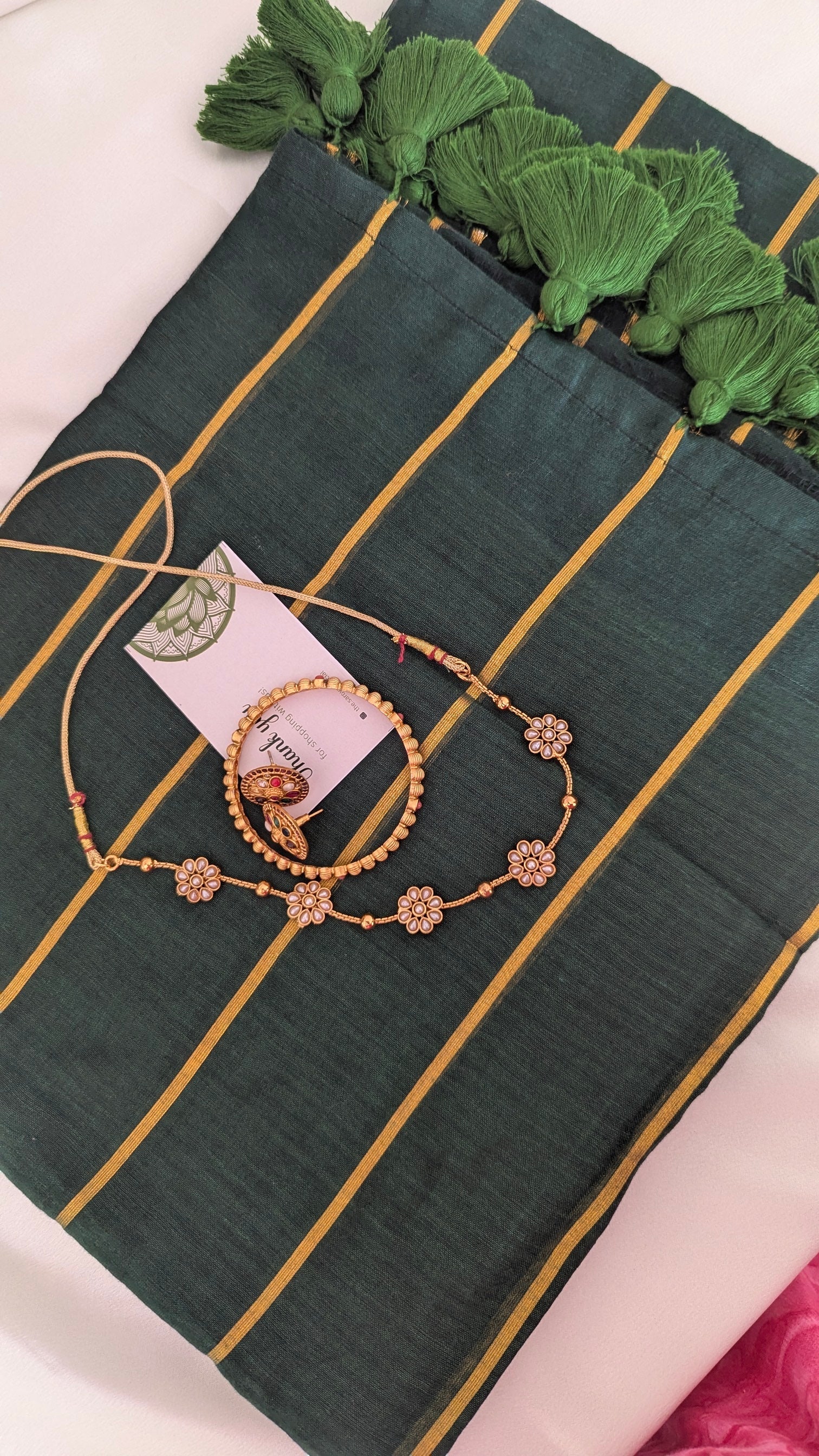 Featured Collection - SAROYA