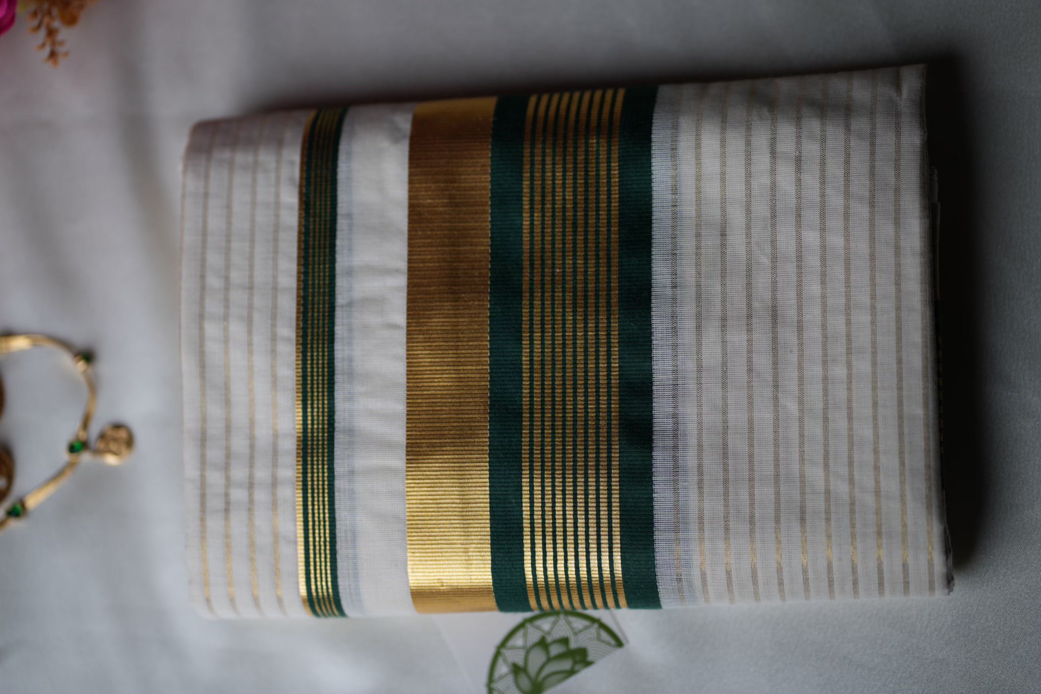 Majestic Forest Green & Gold Premium Handloom Replica Kerala Set Mundu