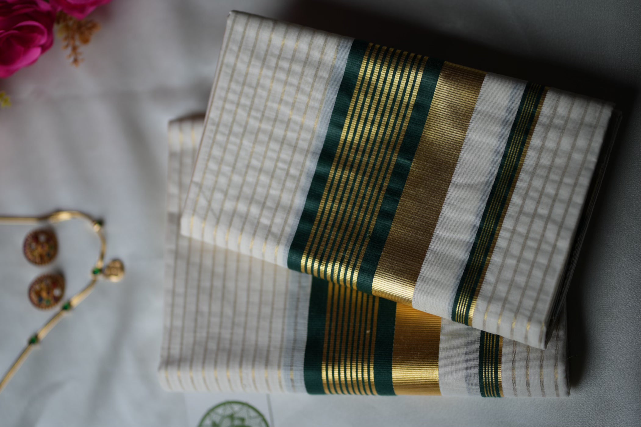 Majestic Forest Green & Gold Premium Handloom Replica Kerala Set Mundu
