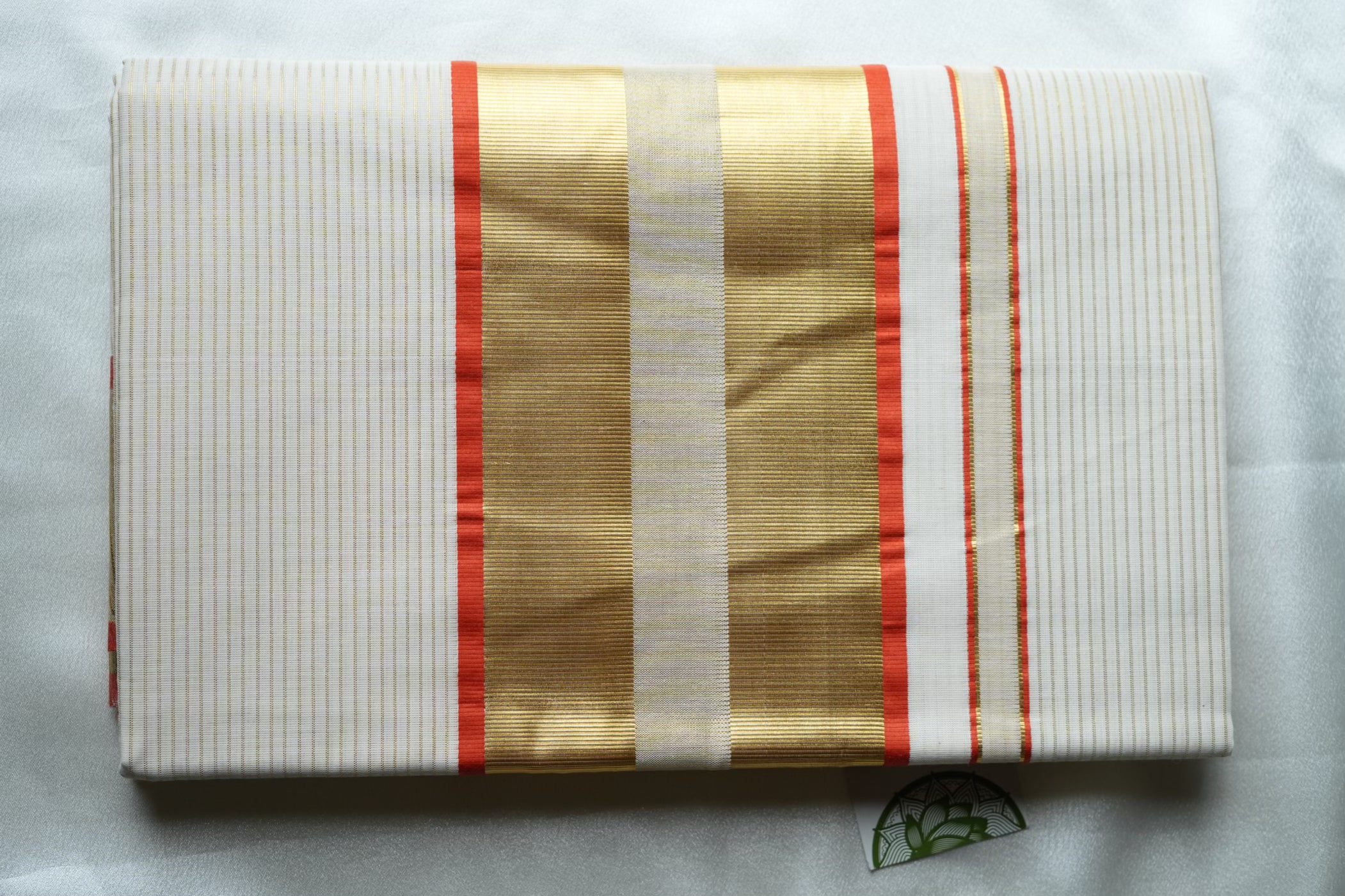 Traditional Gold & Vibrant Accent Handloom Replica Kerala Saree