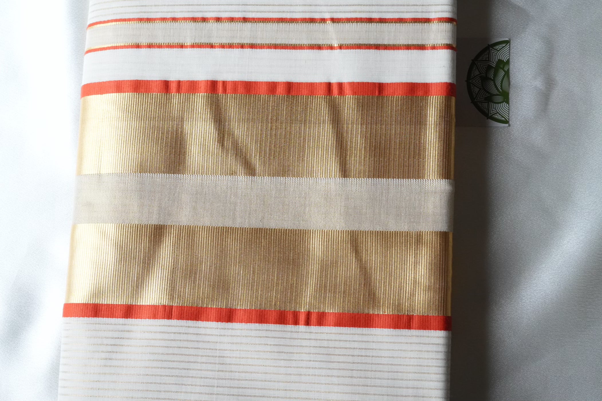 Traditional Gold & Vibrant Accent Handloom Replica Kerala Saree