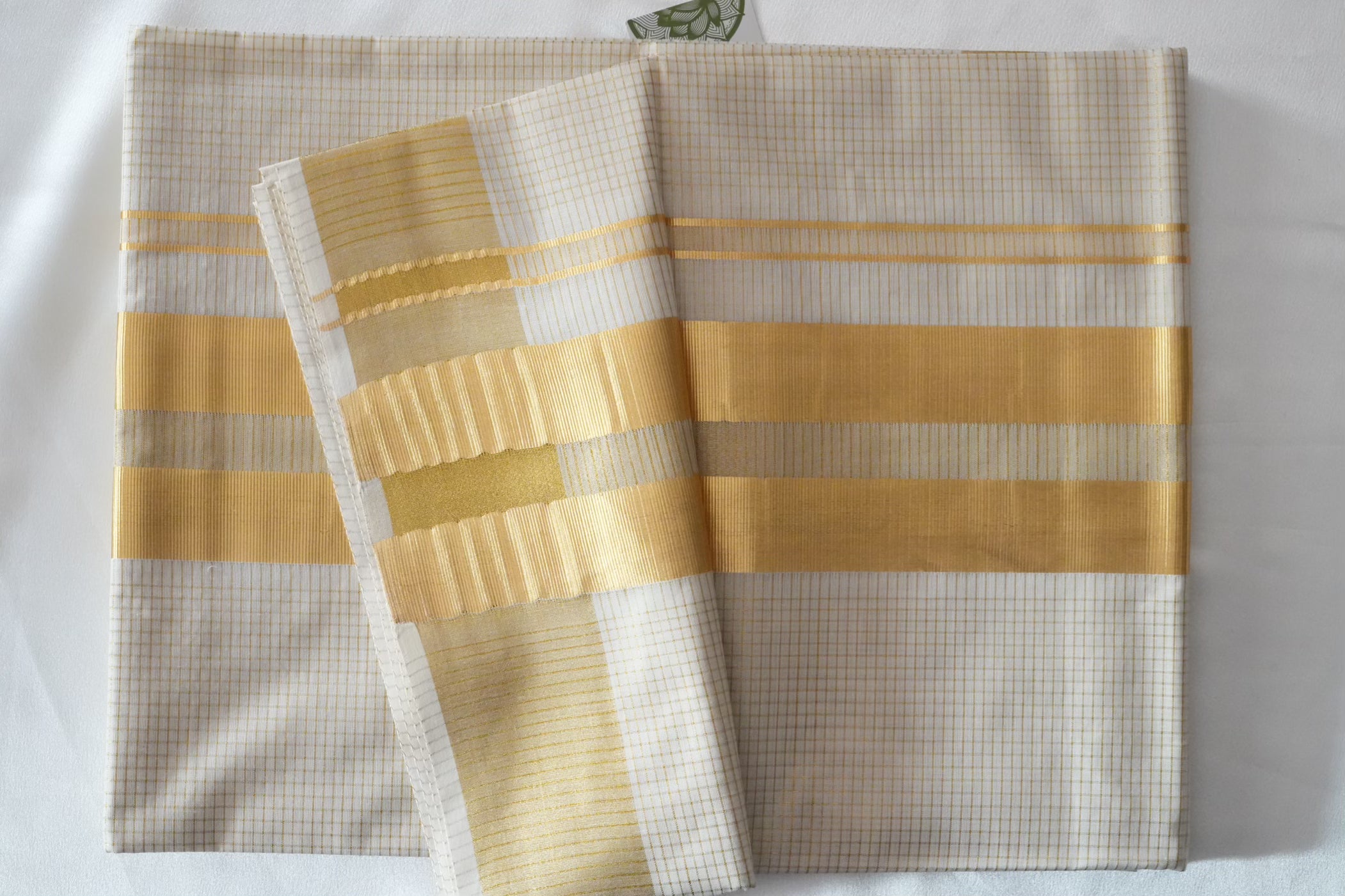 Traditional Gold & Vibrant Accent Handloom Replica Kerala Saree