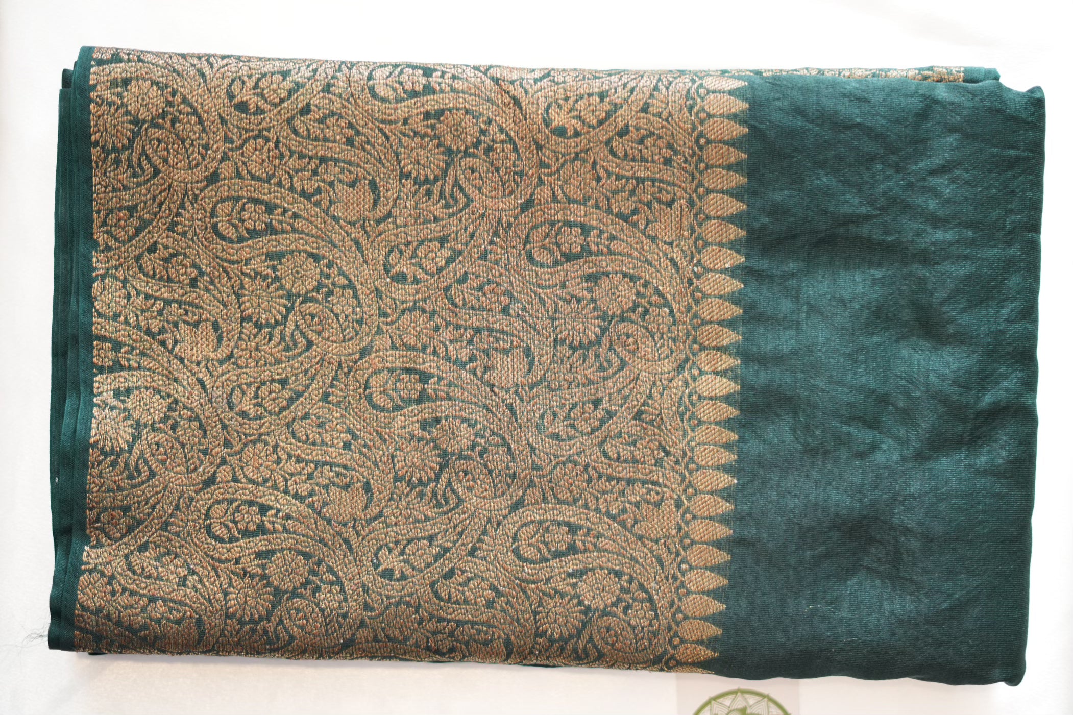 Emerald Green Banarasi Georgette Saree with Ornate Gold Zari Paisley Pallu