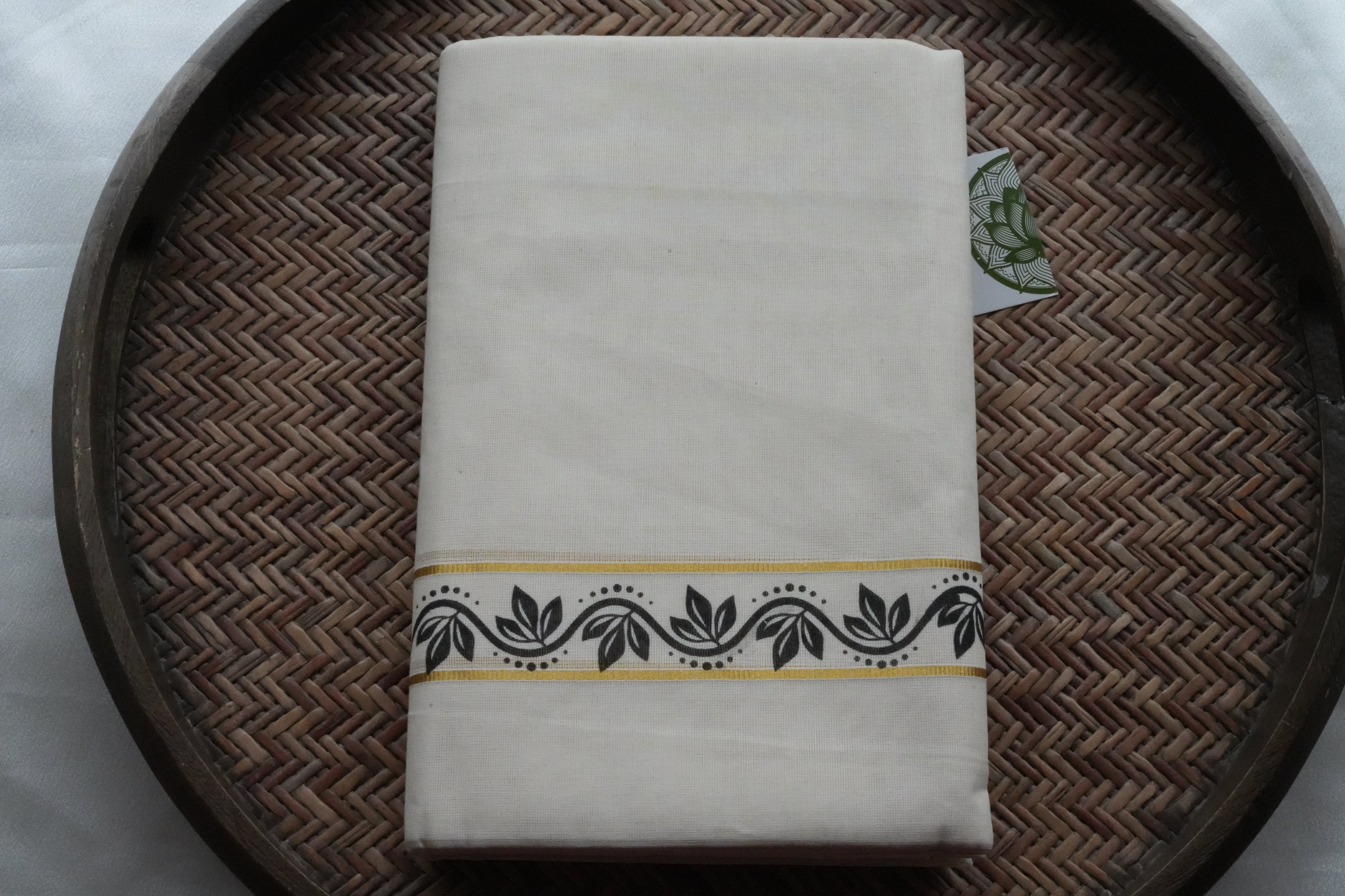 Classic Pure Cotton Kerala Single Set Mundu with Traditional Gold Kasavu