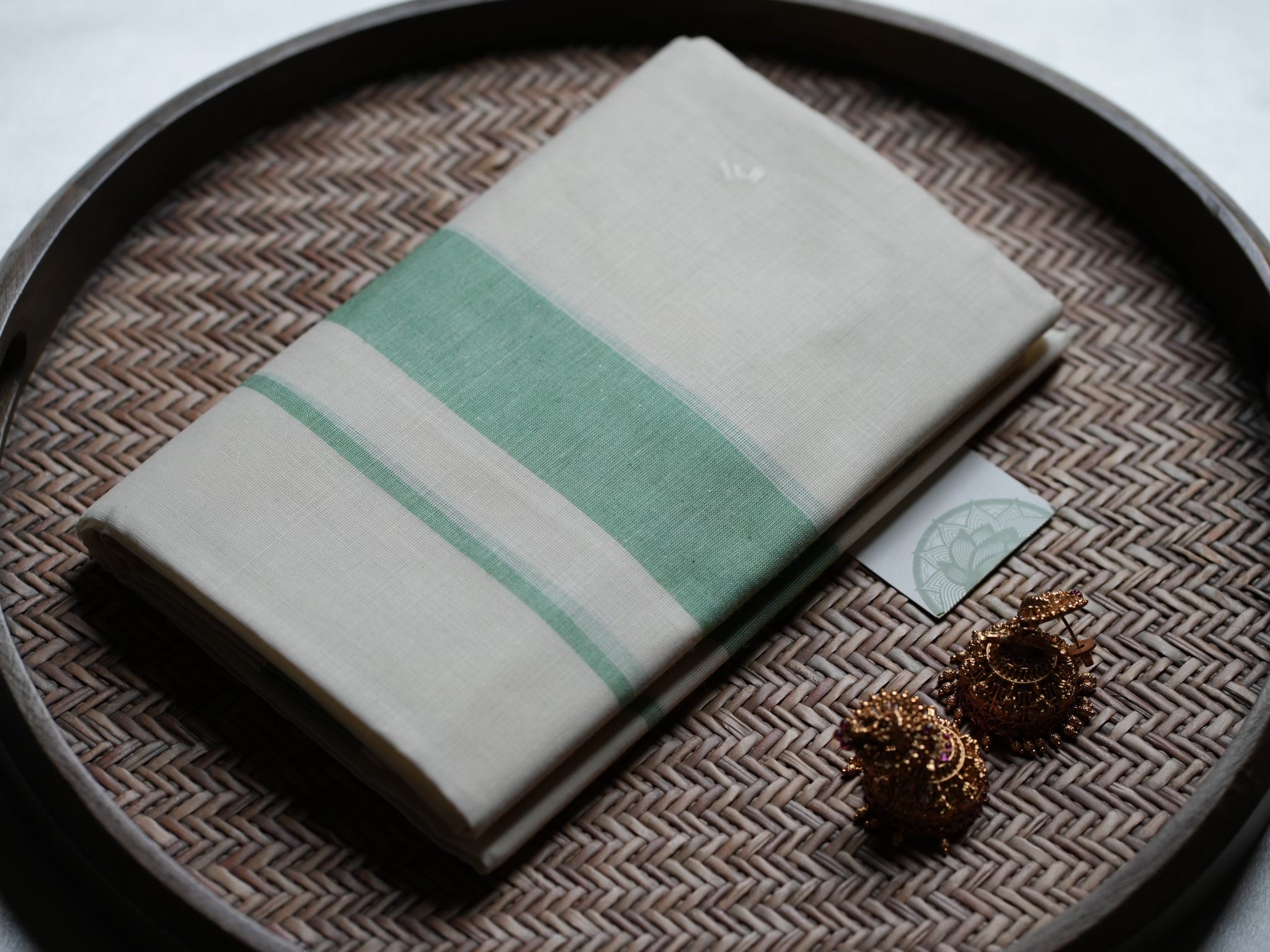 Minimalist Sage Green Mulloth Set Mundu