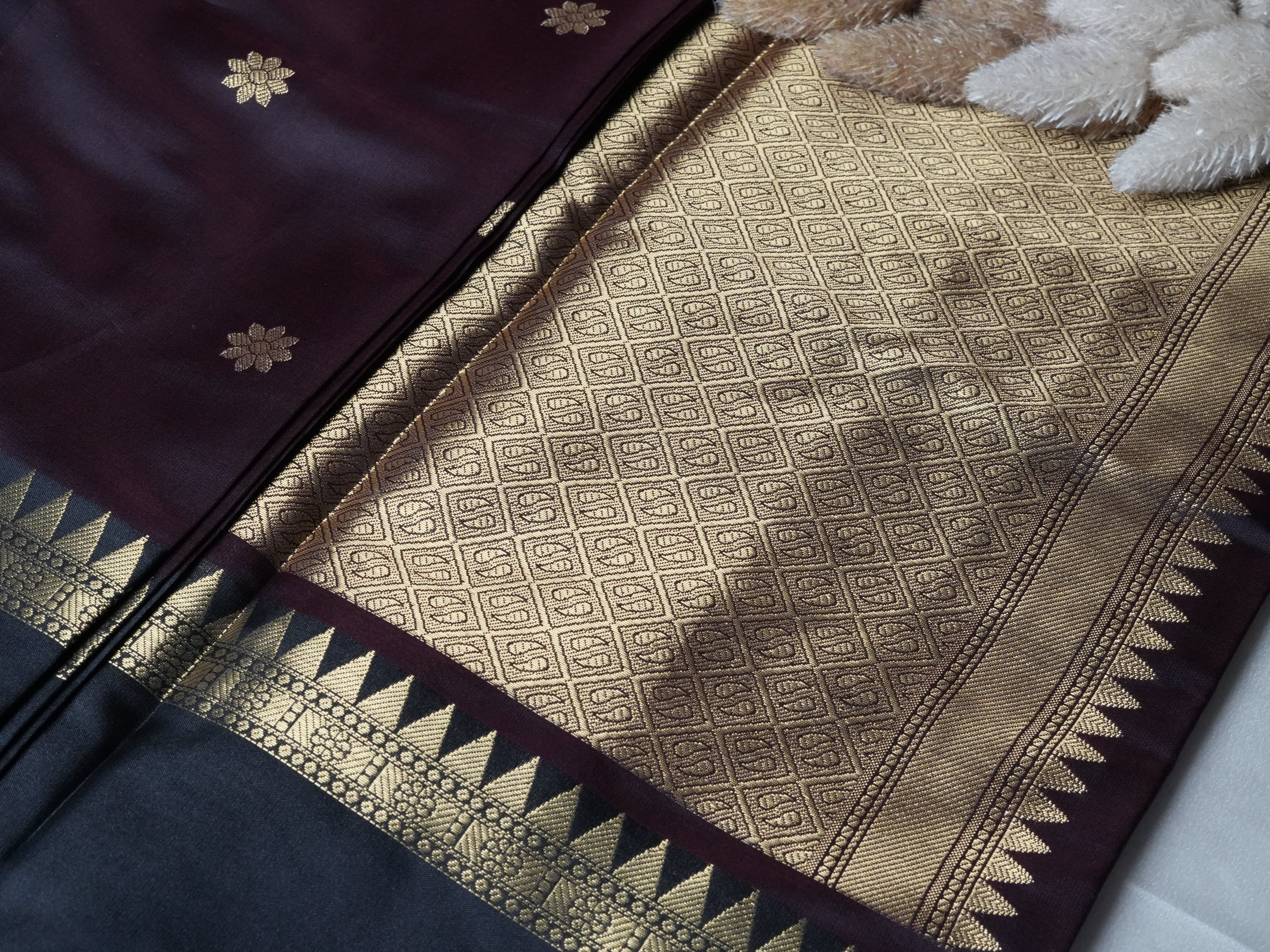 Royal Elegance: Banarasi Katan Semi-Soft Silk Saree