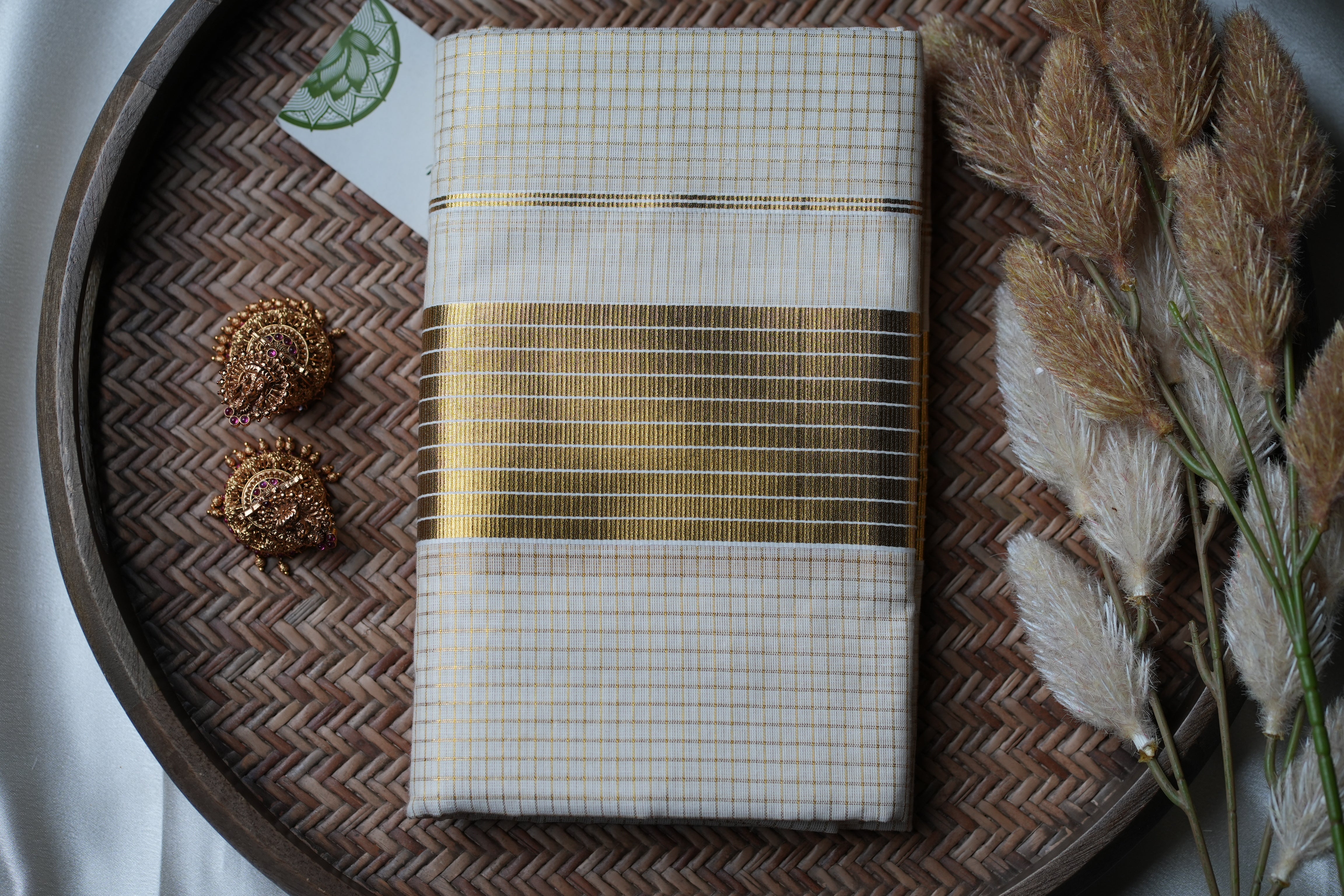 Golden Symphony: Premium Kerala Set Mundu with Micro Gold Checks