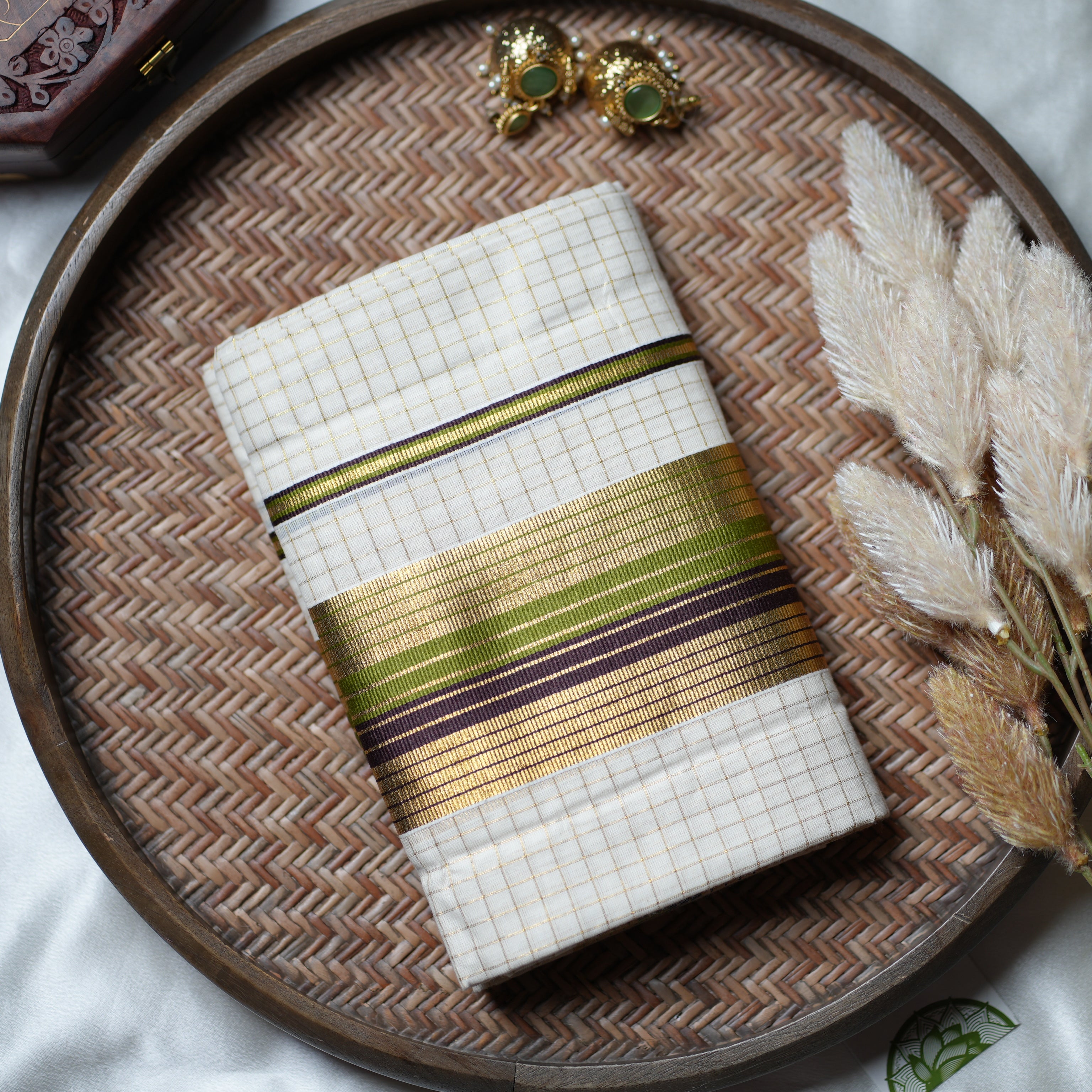 ✨Moss Green, Brown & Gold Grid: The Contemporary Checked Kerala Set Mundu ✨