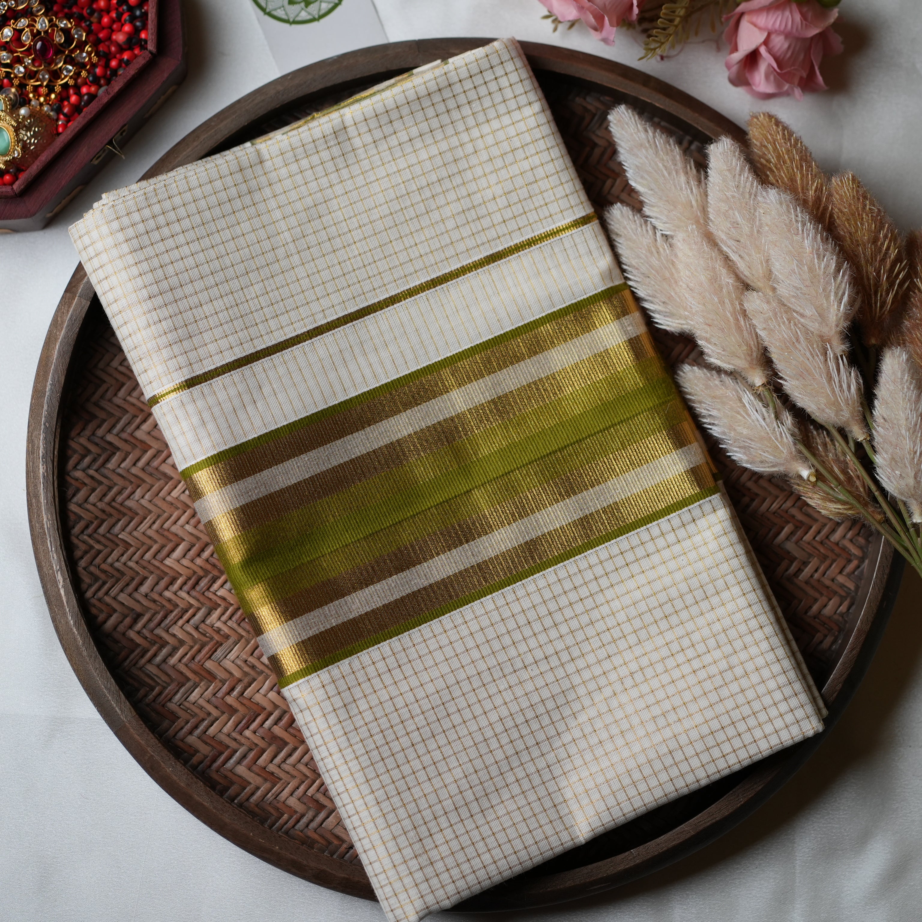 🫒 Sophisticated Olive & Golden Grid: The Premium Pure Cotton Kerala Saree 🫒
