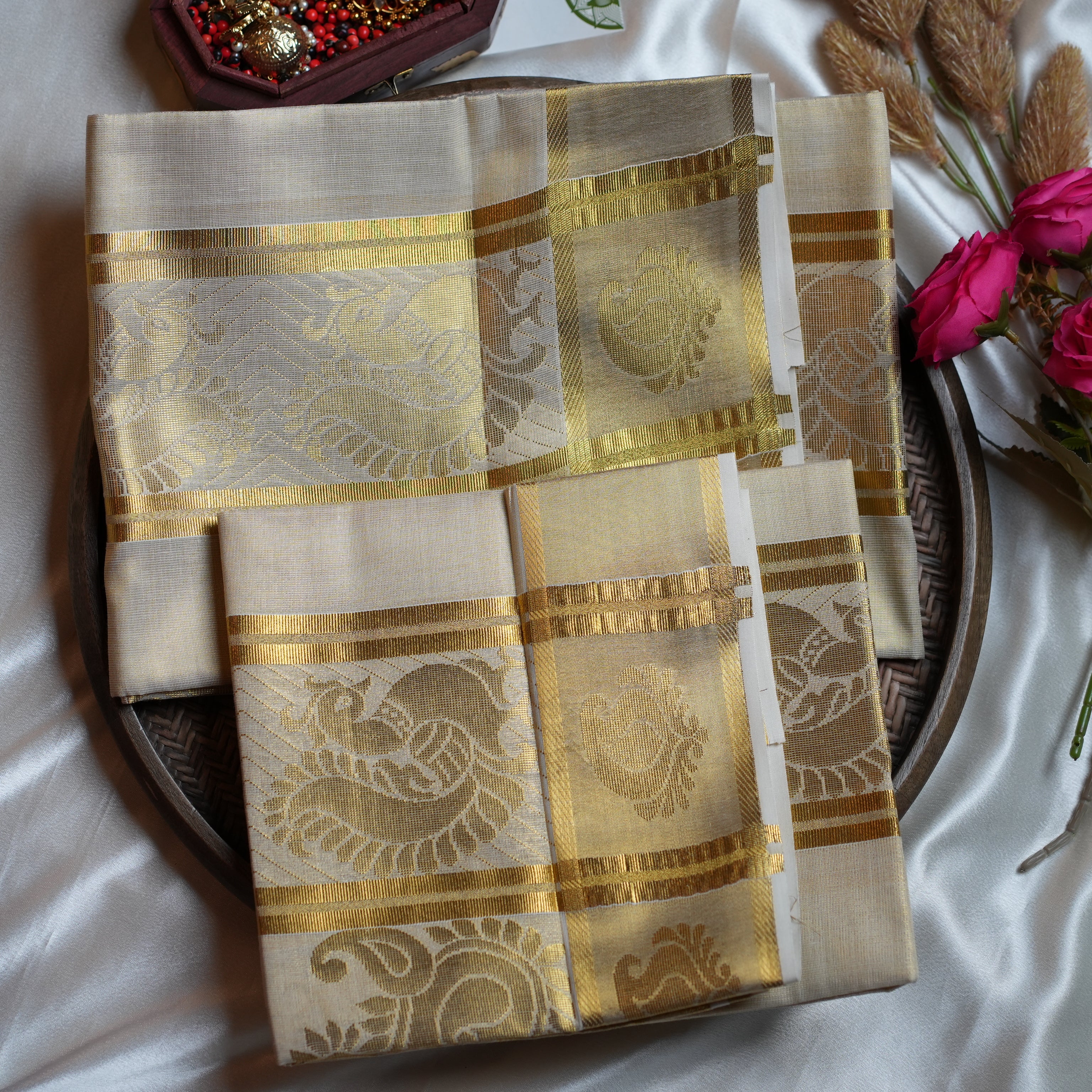 🦚 Imperial Peacock Shimmer: The Premium Tissue Kerala Set Mundu 🦚