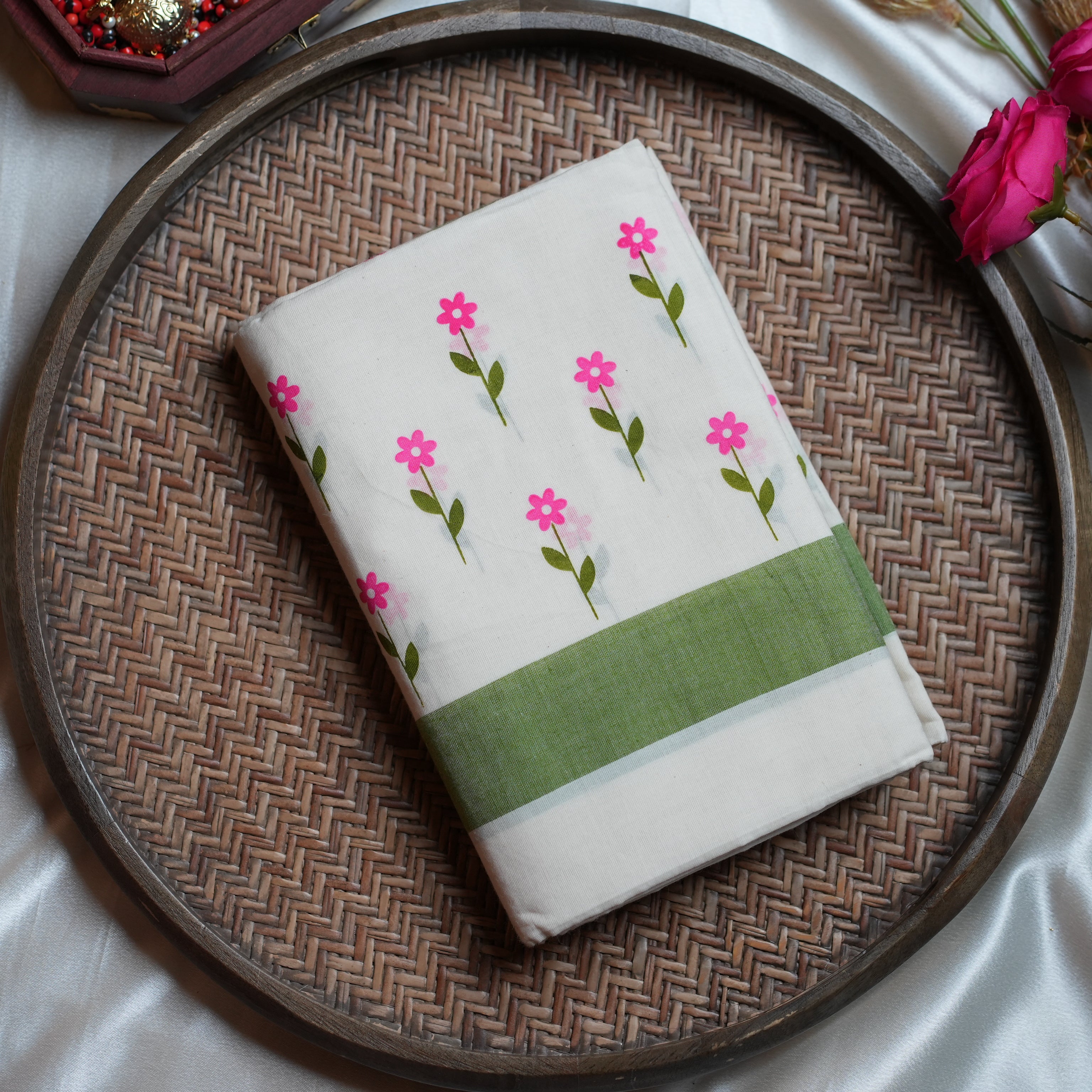 🌸 Fresh Floral Sprigs & Sage Green Cotton Kerala Single Set Mundu 🌿