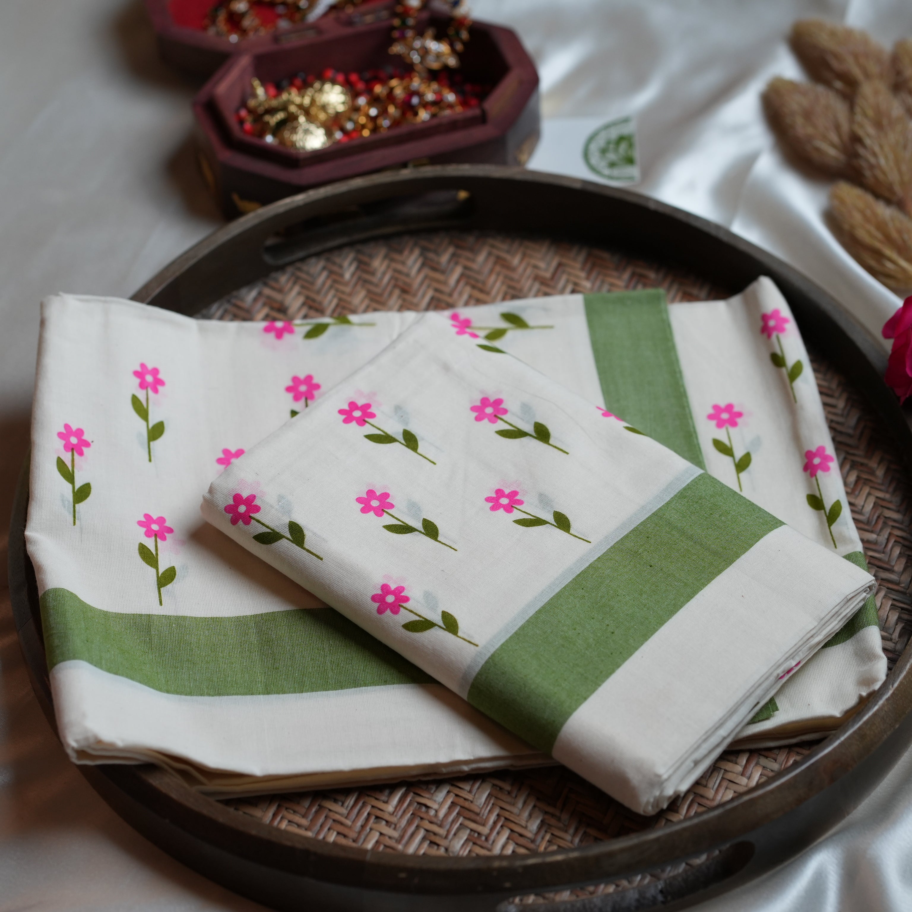 🌸 Fresh Floral Sprigs & Sage Green Cotton Kerala Single Set Mundu 🌿