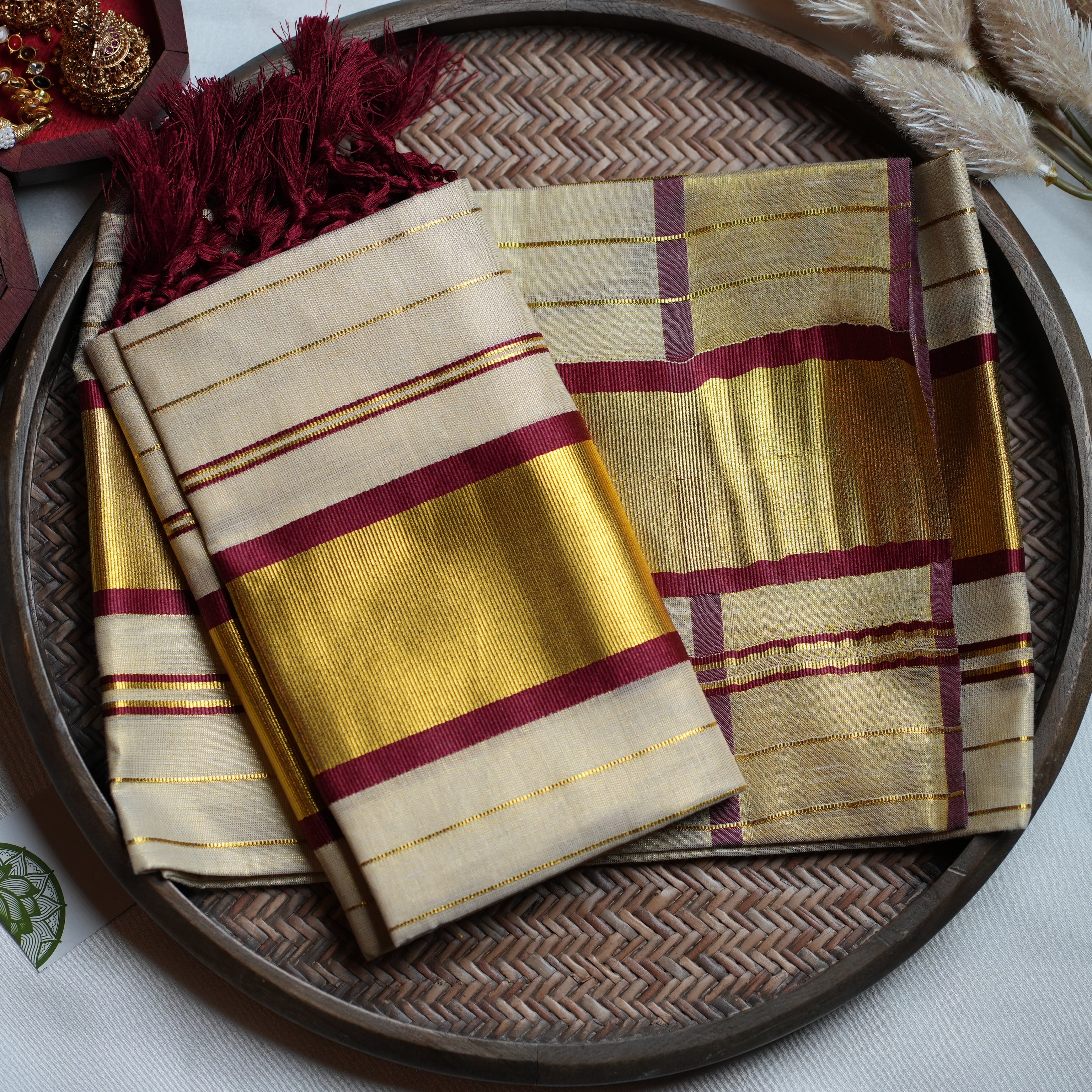 🍷 Regal Maroon & Gold Pinstripes: The Premium Tissue Kerala Set Mundu 🍷