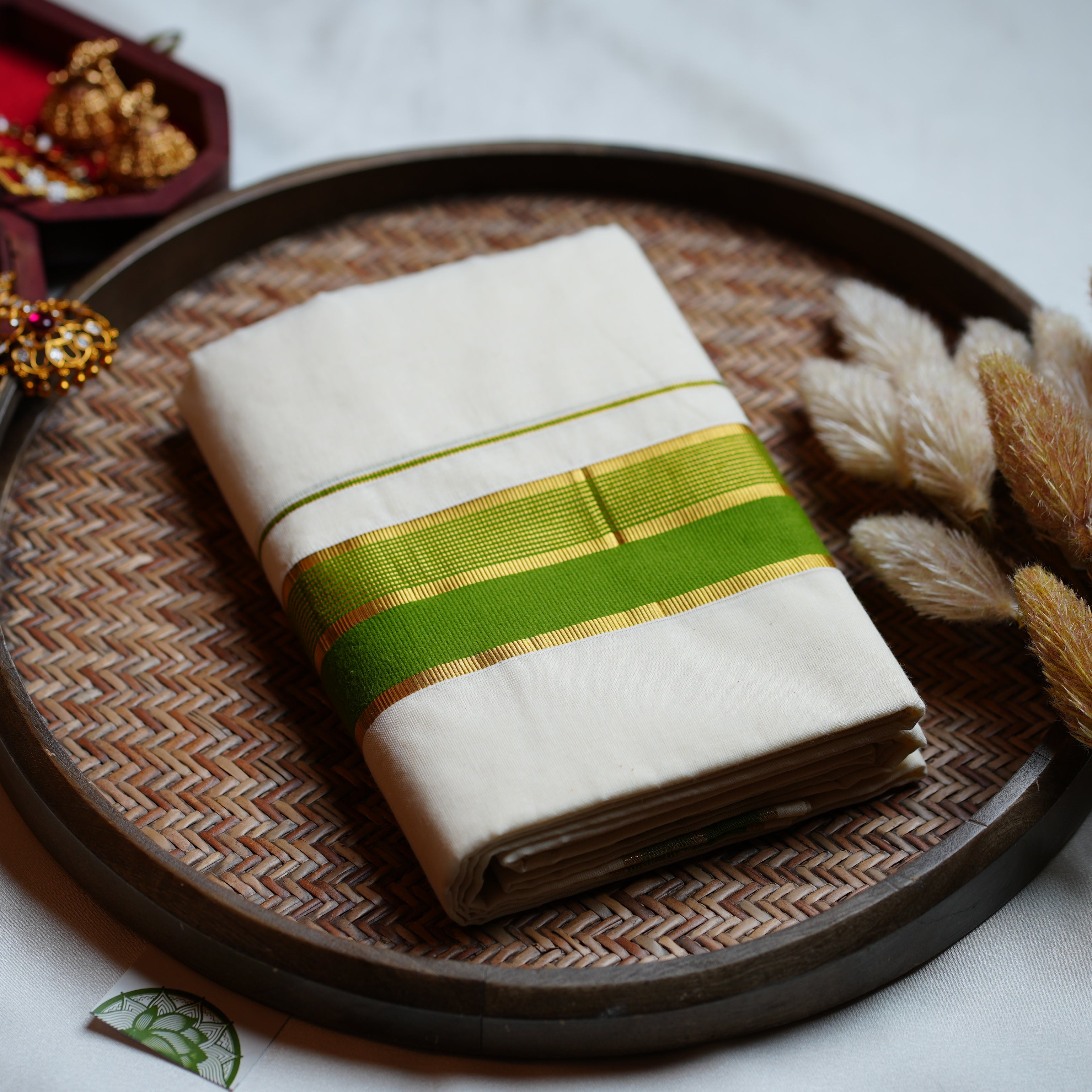 🌿 Fresh Leaf Green & Double Zari Cotton Kerala Set Mundu 🌿