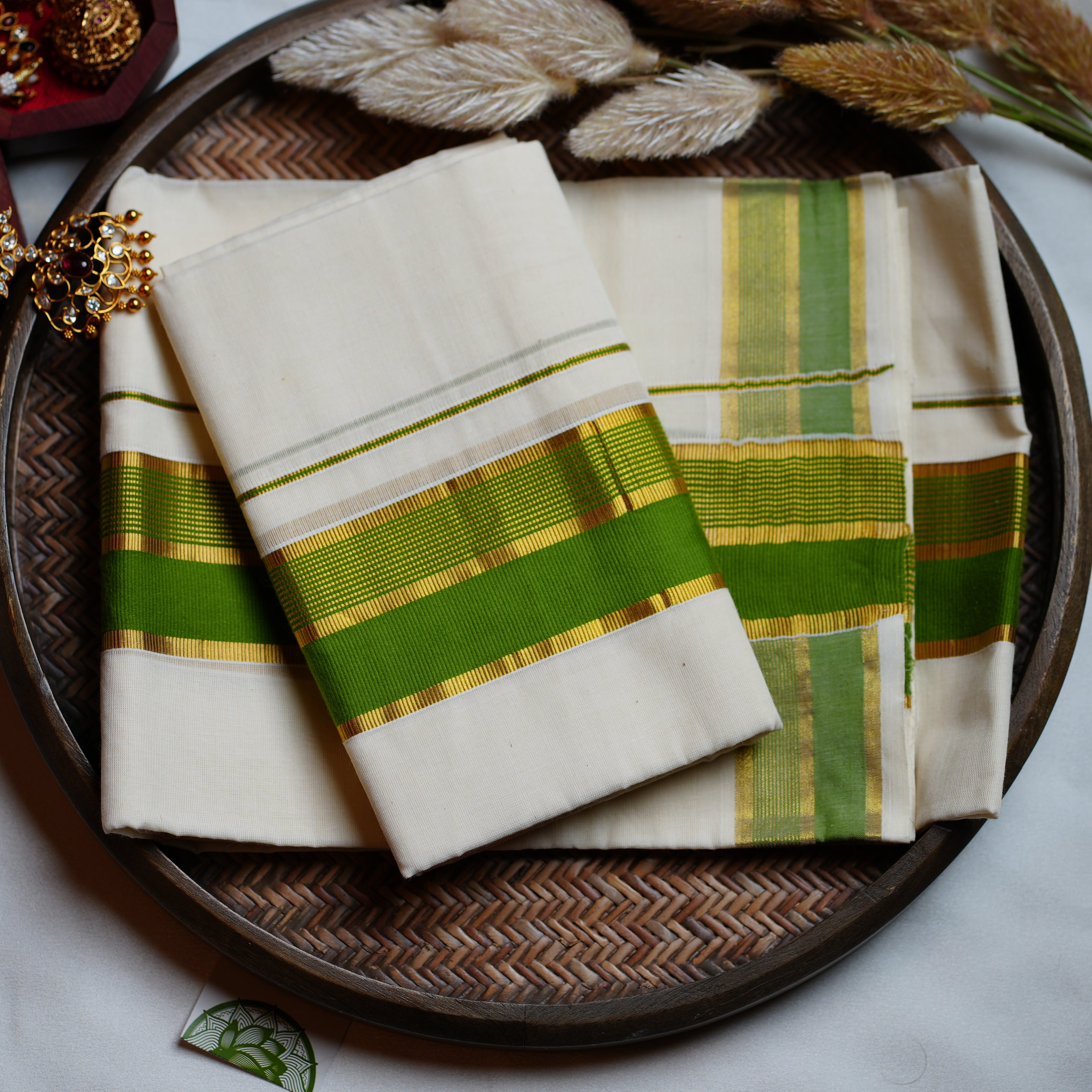 🌿 Fresh Leaf Green & Double Zari Cotton Kerala Set Mundu 🌿