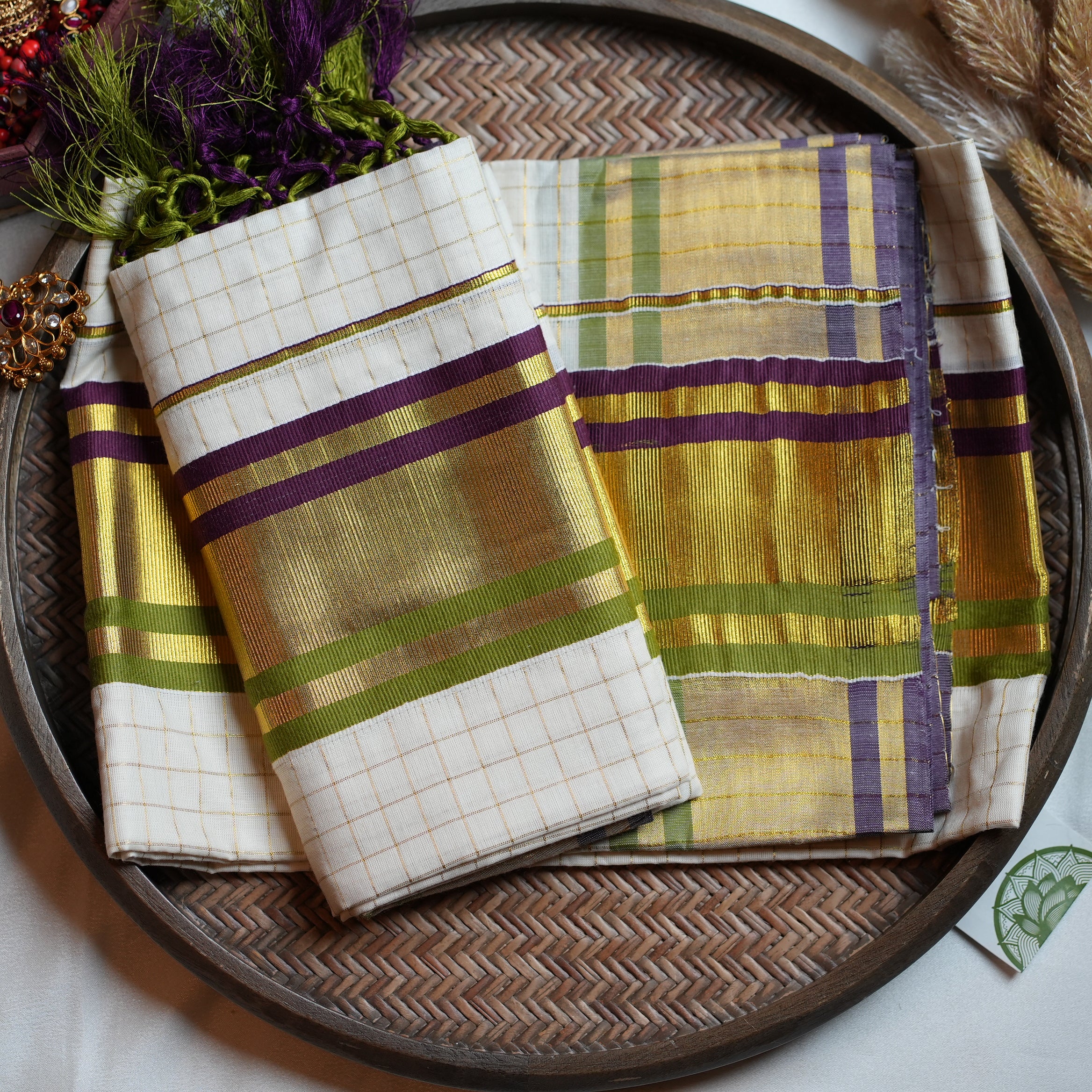 🍇 Royal Plum & Olive Green Checks Cotton Kerala Single Set Mundu ✨