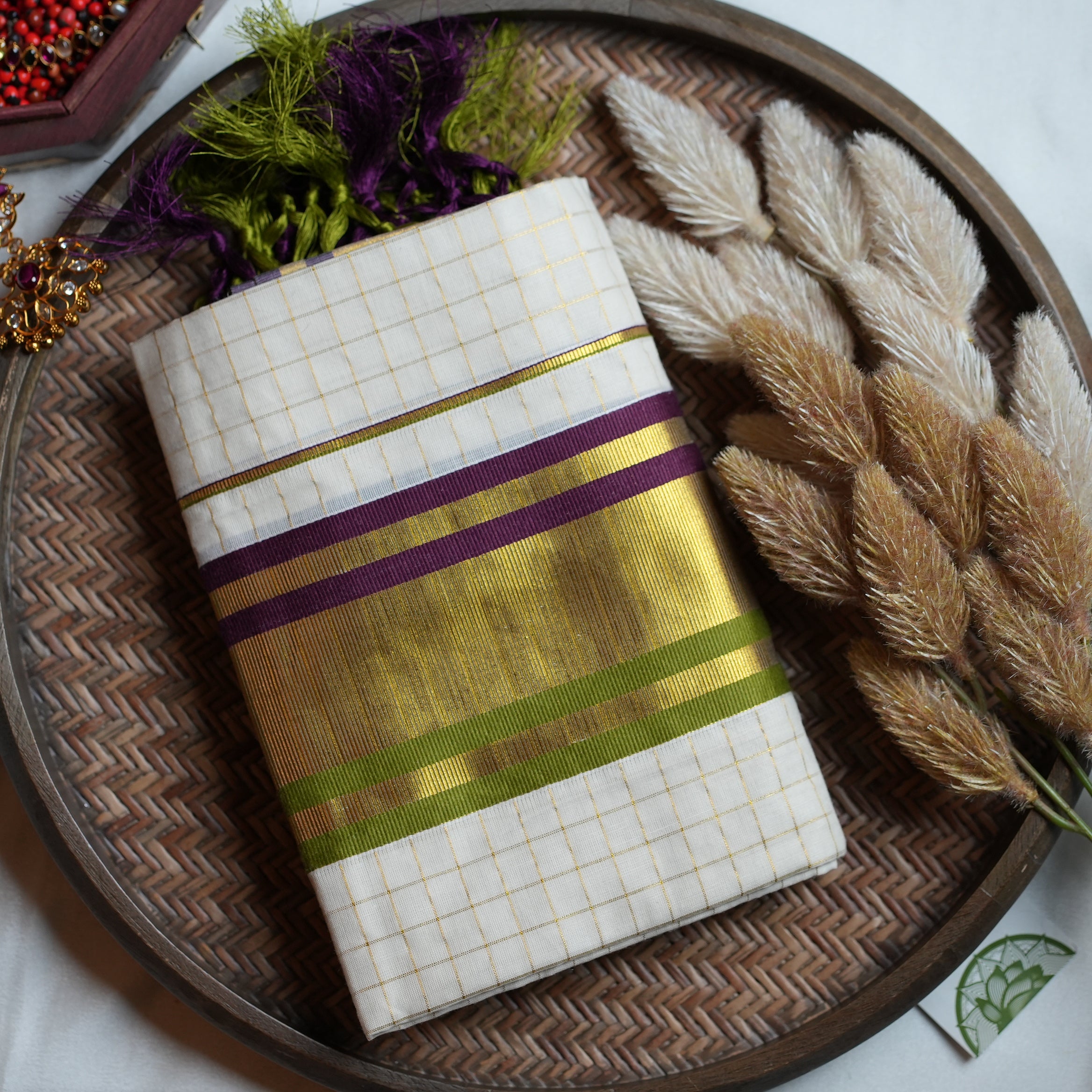 🍇 Royal Plum & Olive Green Checks Cotton Kerala Single Set Mundu ✨