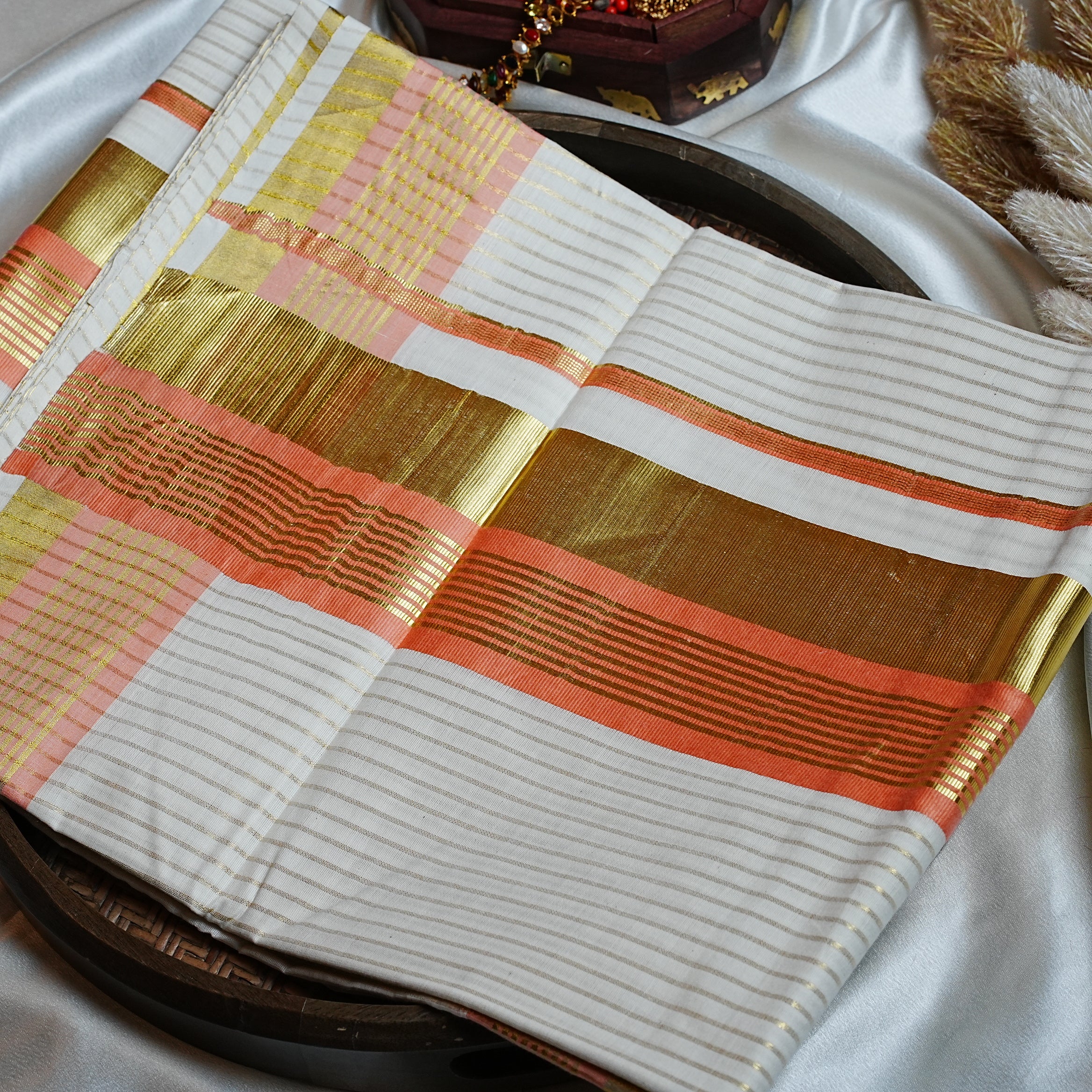 🍑 Pastel Peach & Shimmering Gold Pinstripes: The Premium Cotton Kerala Set Saree 🍑