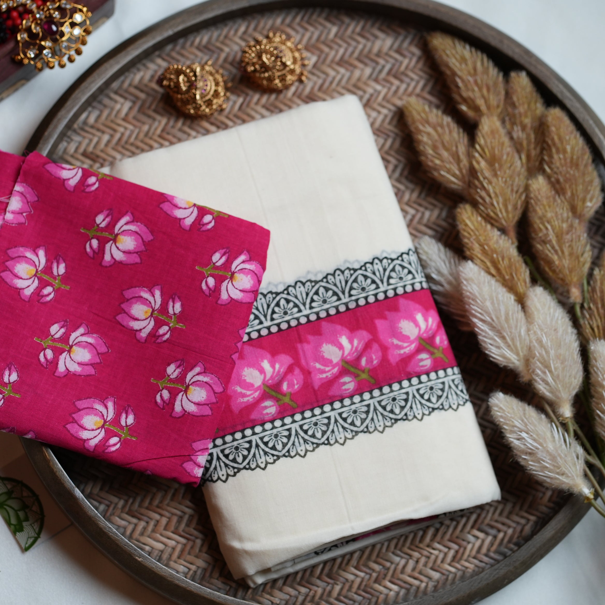 🪷 Lotus Pink & Block-Printed Lace Cotton Kerala Single Set Mundu (With Blouse Piece) 💖