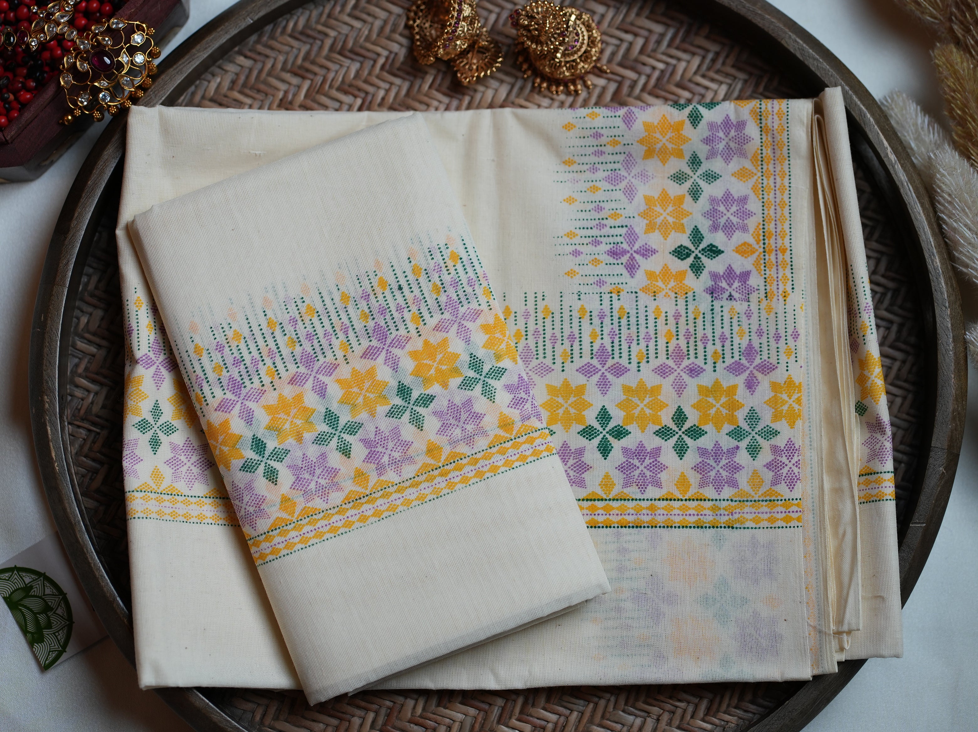 🌸 Pastel Florals & Geometric Weaves Cotton Kerala Single Set Mundu 💜