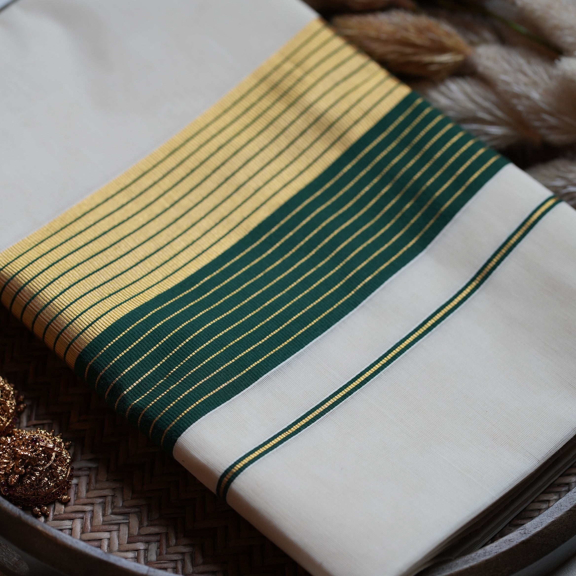 🌿 Forest Green & Golden Zari : Cotton Kerala Set Saree 💫