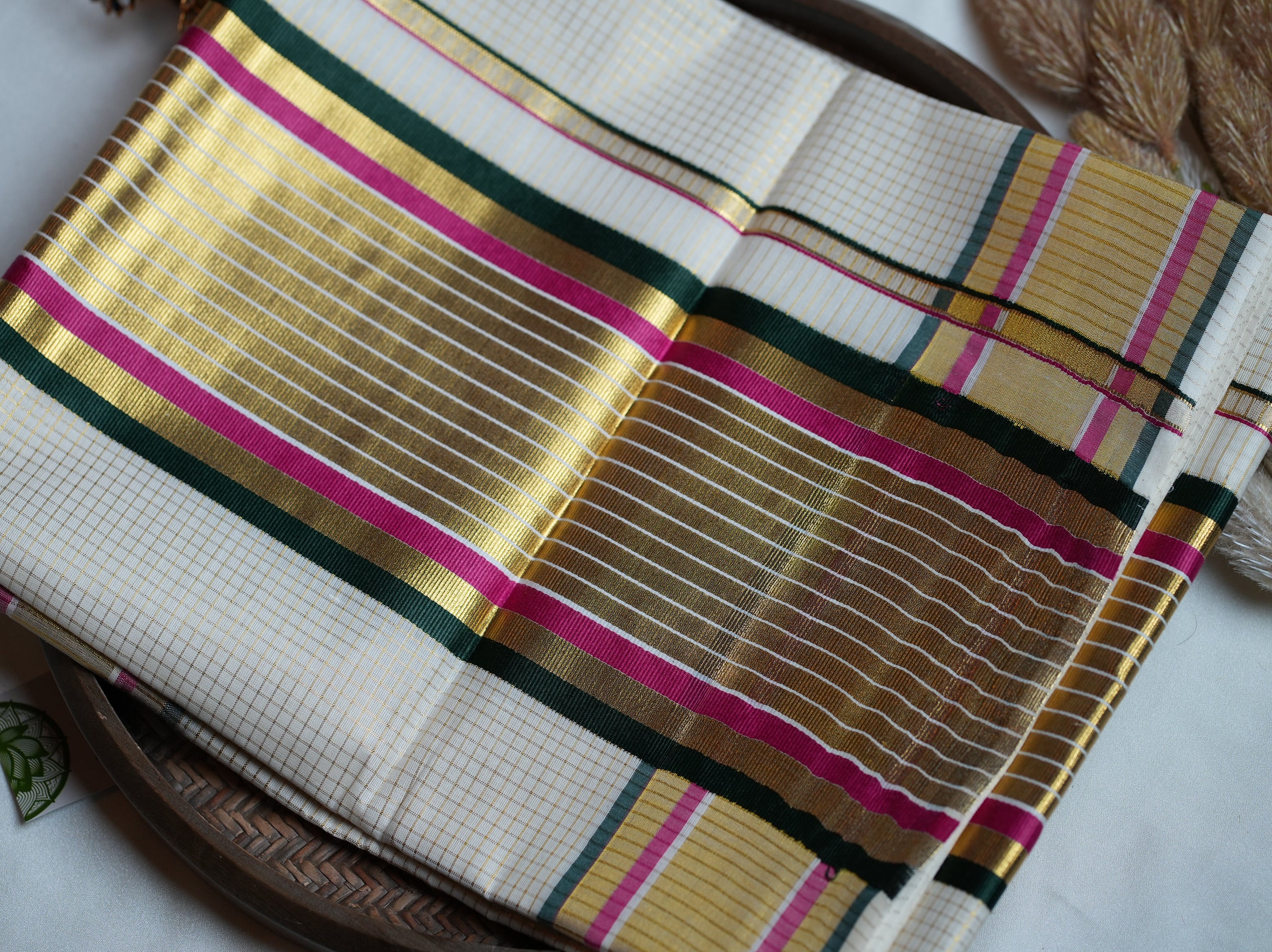 🌸 Festive Magenta & Forest Green Checks: The Premium Cotton Kerala Saree 💫