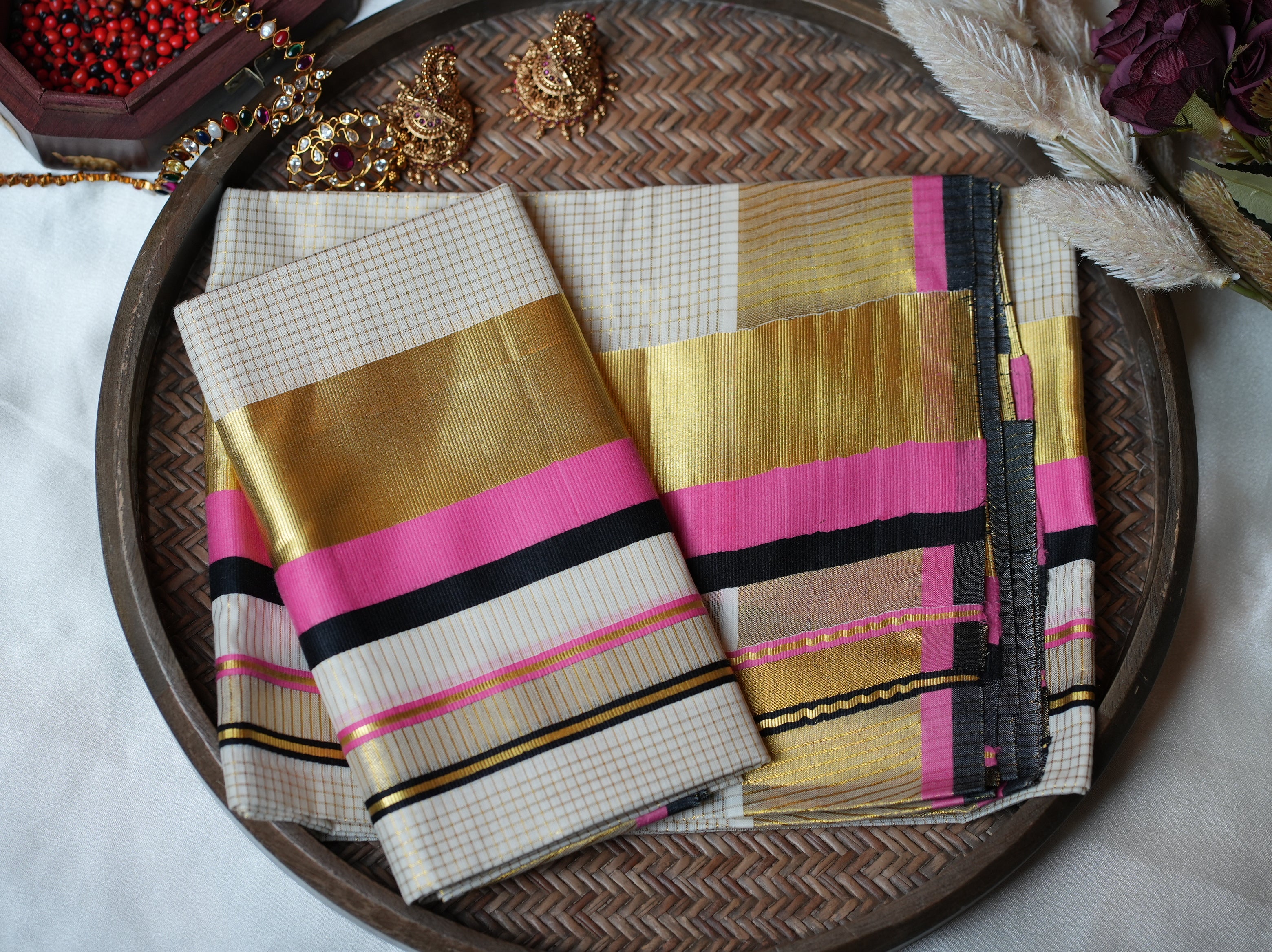 🌸 Vibrant Candy Pink & Charcoal: Premium Checkered Cotton Kerala Single Set Mundu ✨