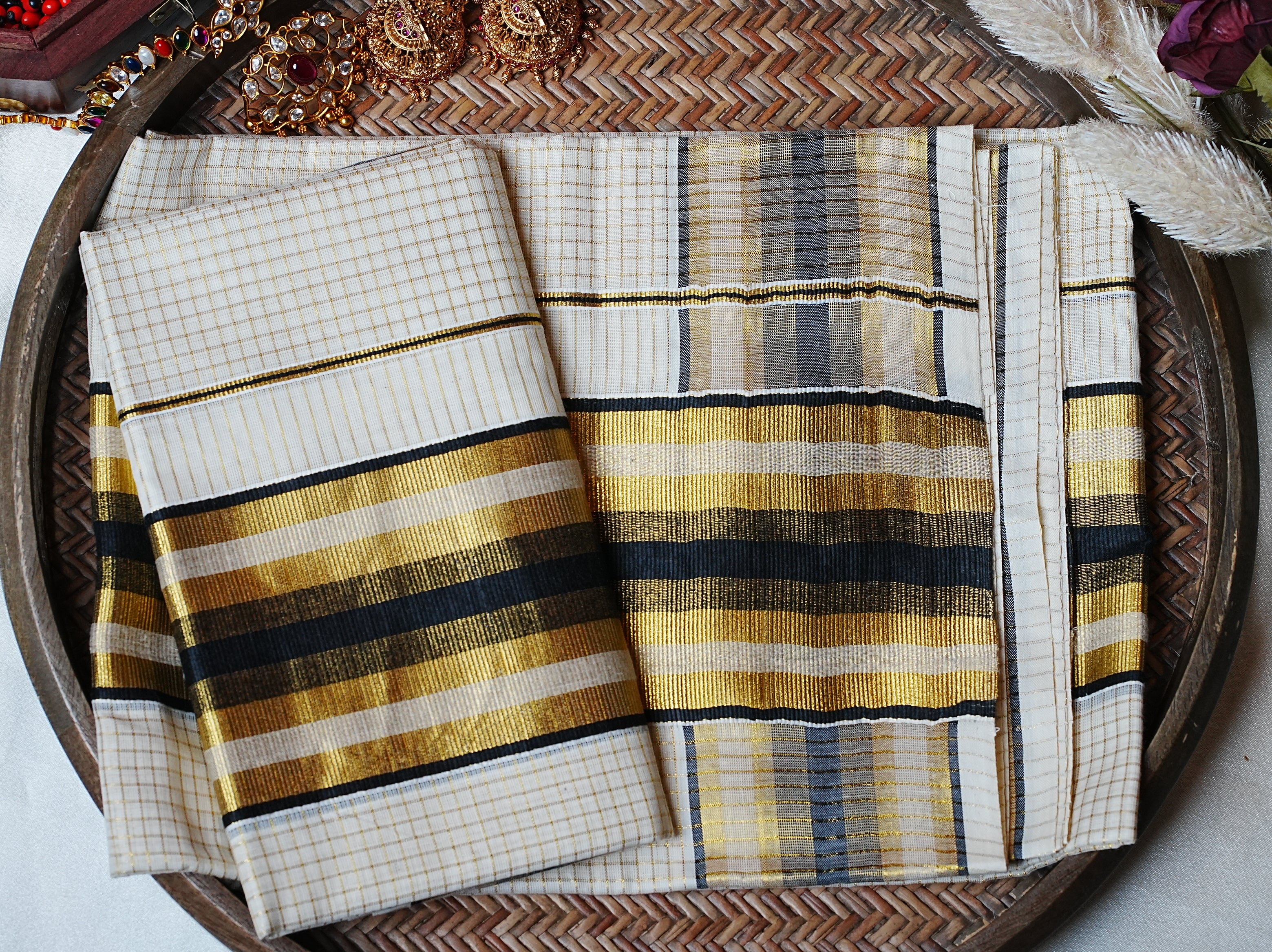 🌟 Metallic Gold & Midnight Black: Premium Checkered Cotton Kerala Single Set Mundu ✨