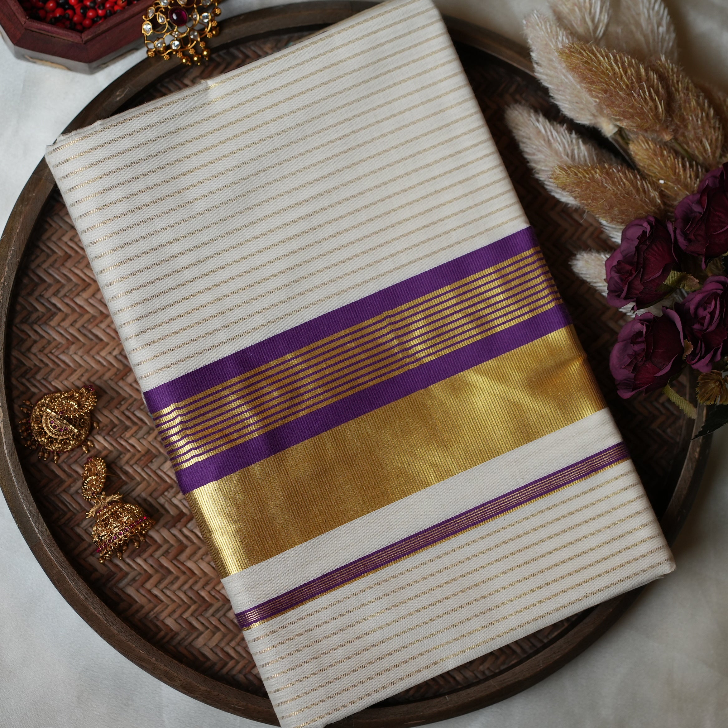 💜 Royal Violet Elegance: Premium Cotton Kerala Saree with Gold Zari Lines & Broad Kasavu Border 👑