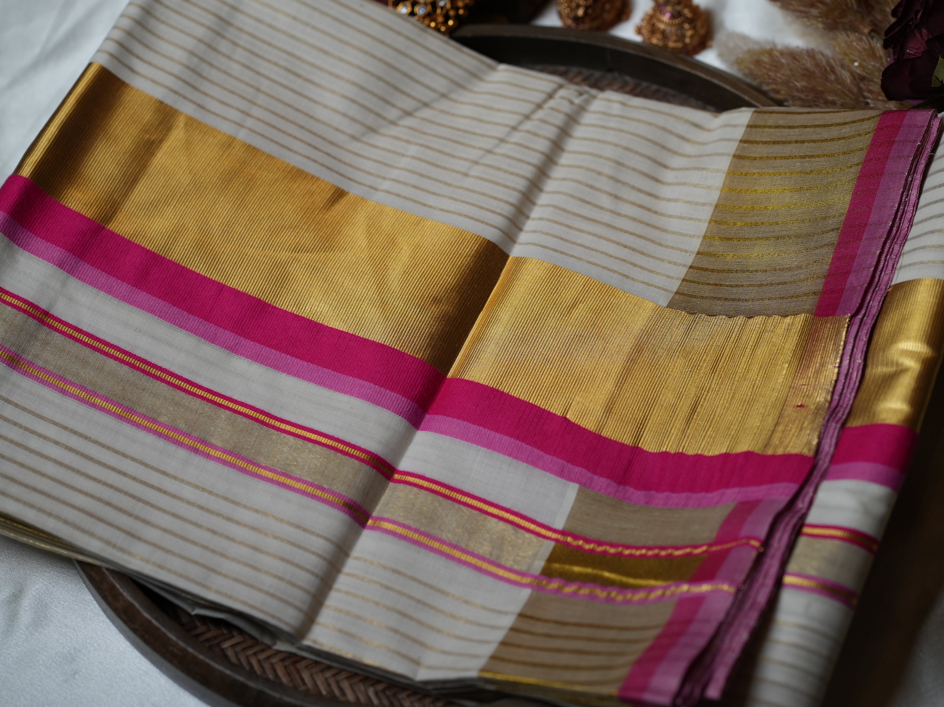 🌸 Golden Zari Stripes & Candy Pink: Premium Cotton Kerala Saree ✨