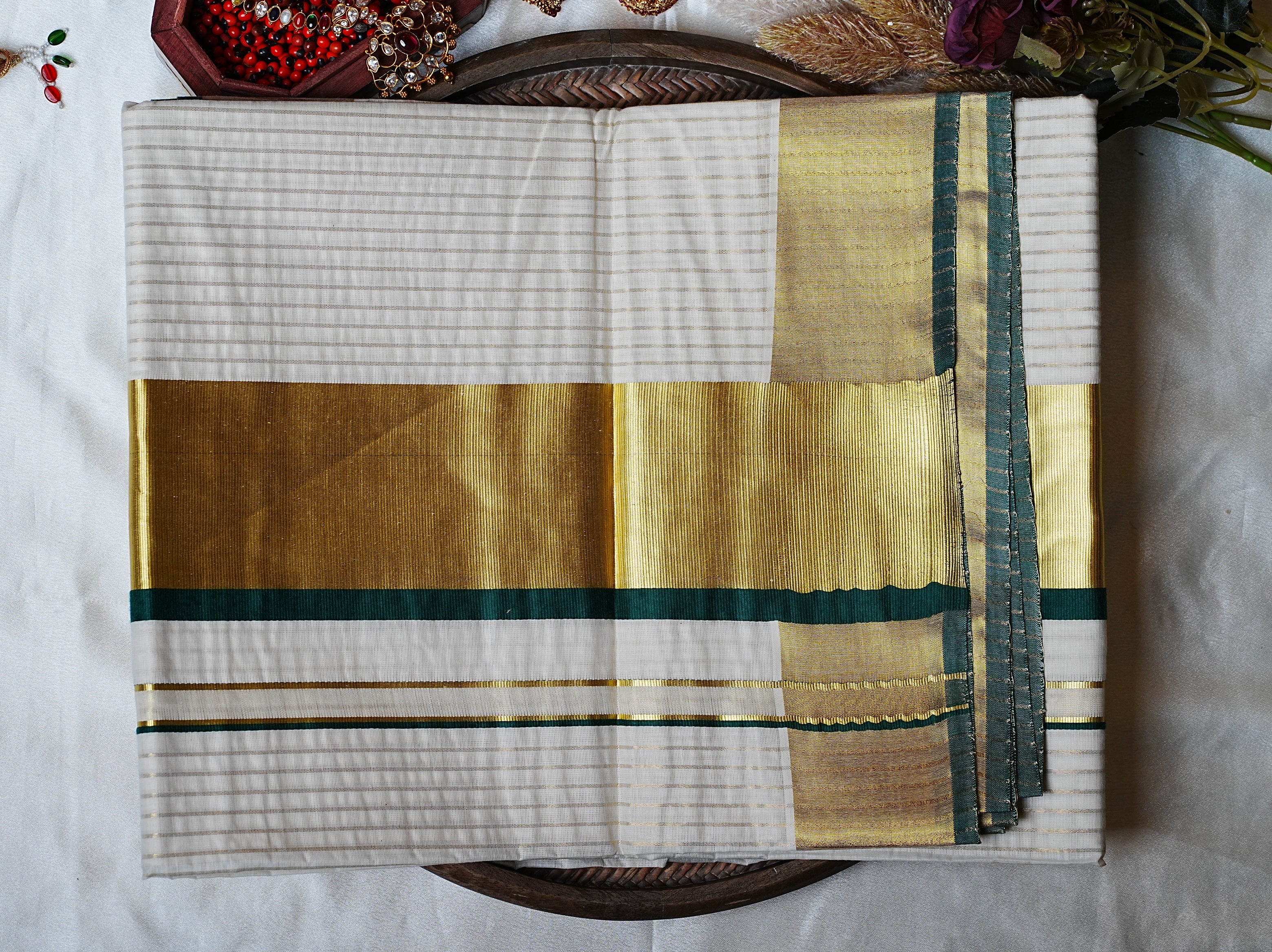 🌟 Golden Zari Checks & Forest Green: Premium Cotton Kerala Saree ✨