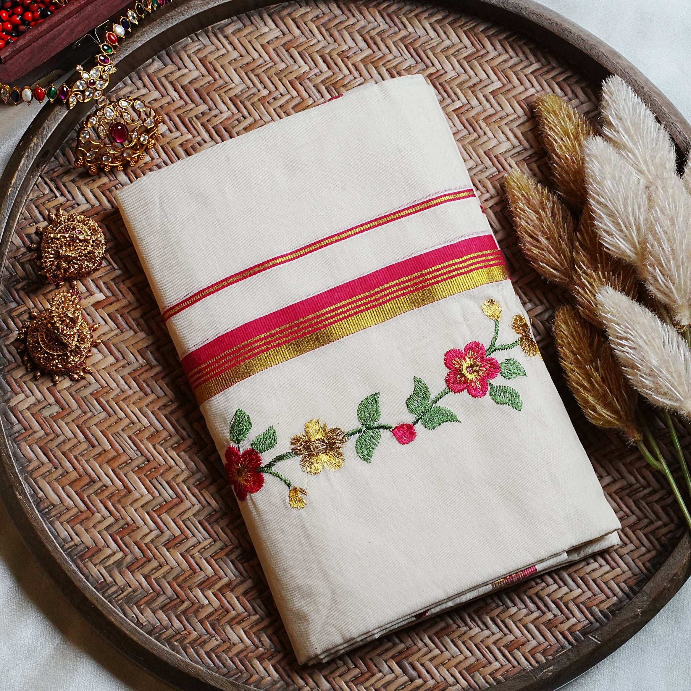 🌸 Floral Vine Embroidered Cotton Kerala Set Mundu with Pink & Gold Kasavu Border 🌟