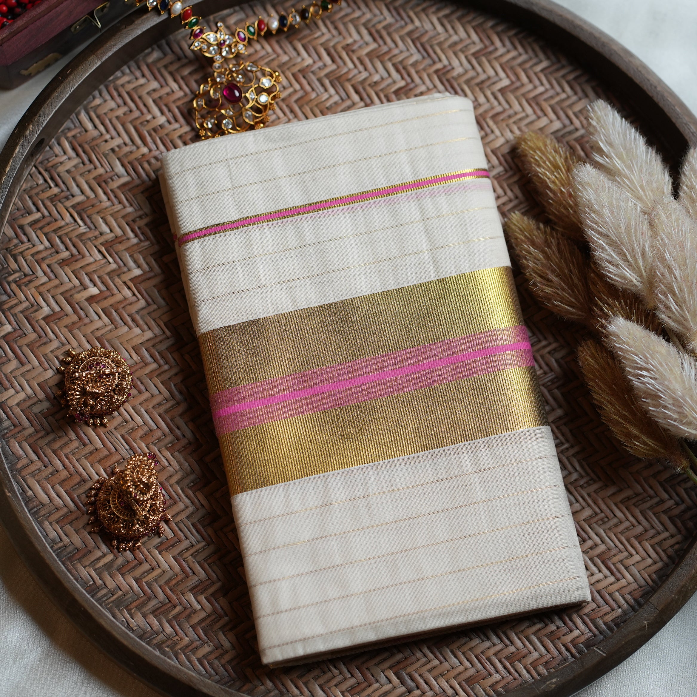 💖 Soft Cotton Kerala Set Mundu with Pink Stripe & Golden Kasavu Border 🌟
