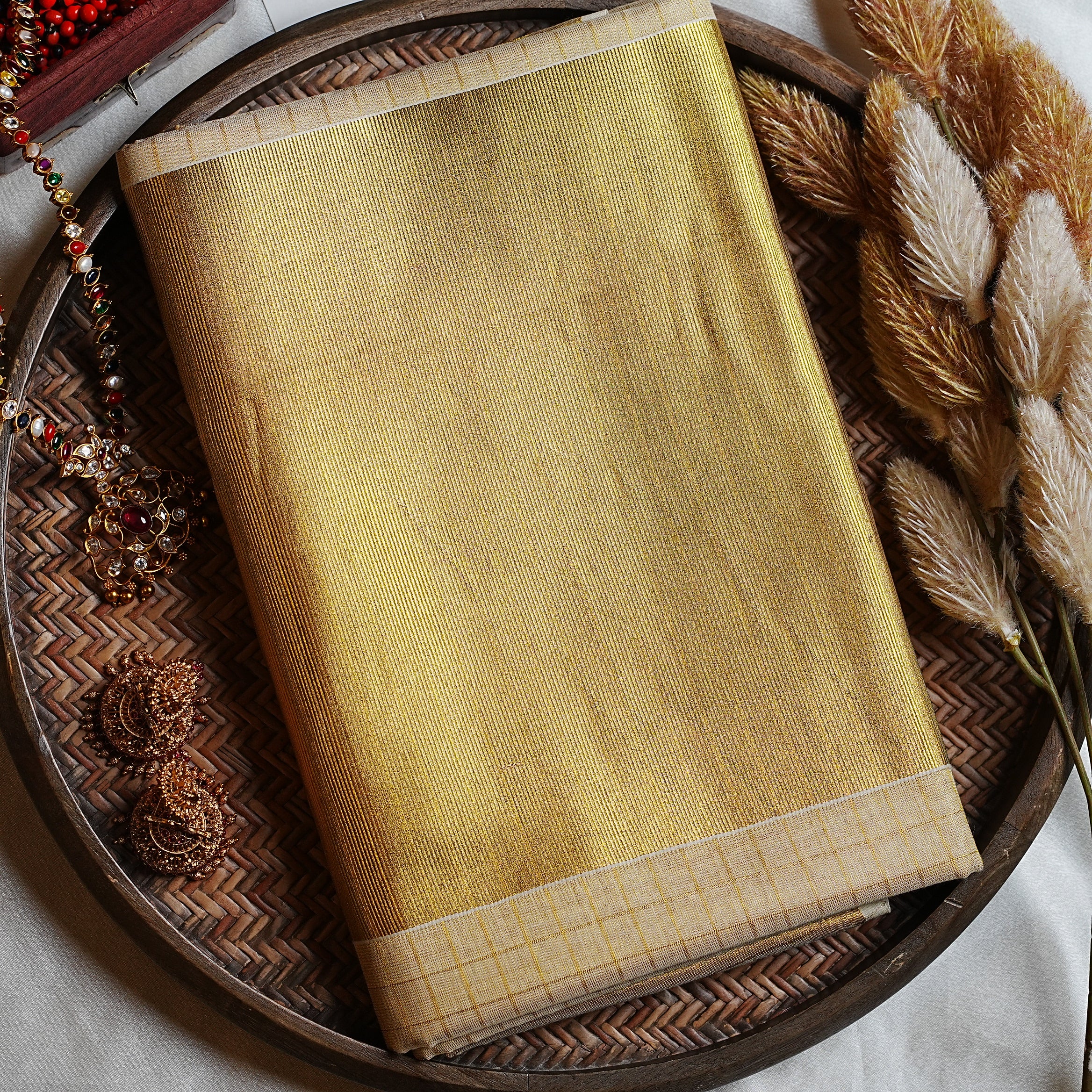 ✨ Pure Liquid Gold: Traditional 10-Inch Kasavu Tissue Kerala Saree 🌟