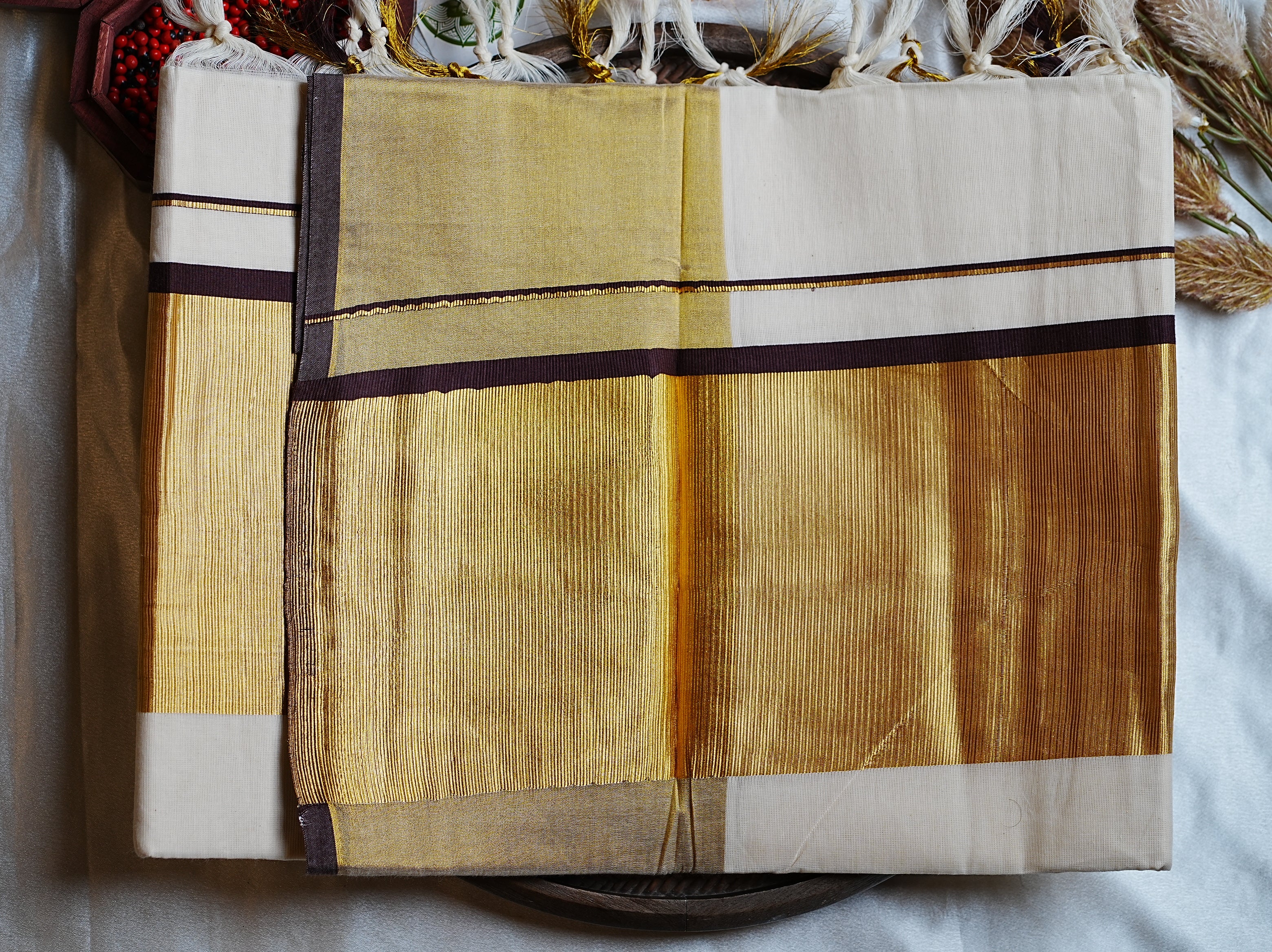 🤎 Rich Coffee Brown & Gold Contrast: Classic 7-Inch Kasavu Premium Cotton Kerala Saree ✨