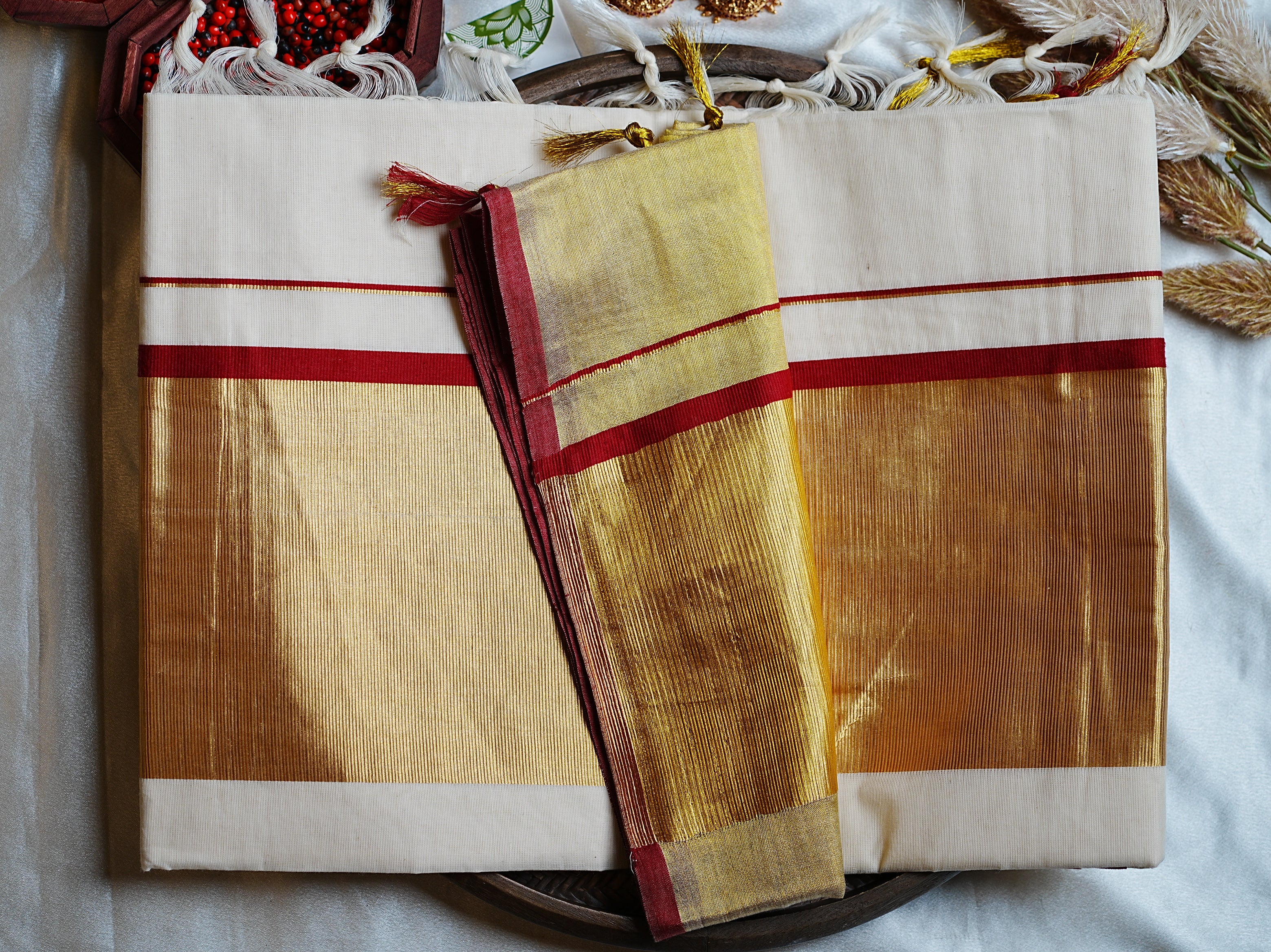 ❤️ Traditional Festive Crimson & Gold: Classic 7-Inch Kasavu Premium Cotton Kerala Saree ✨