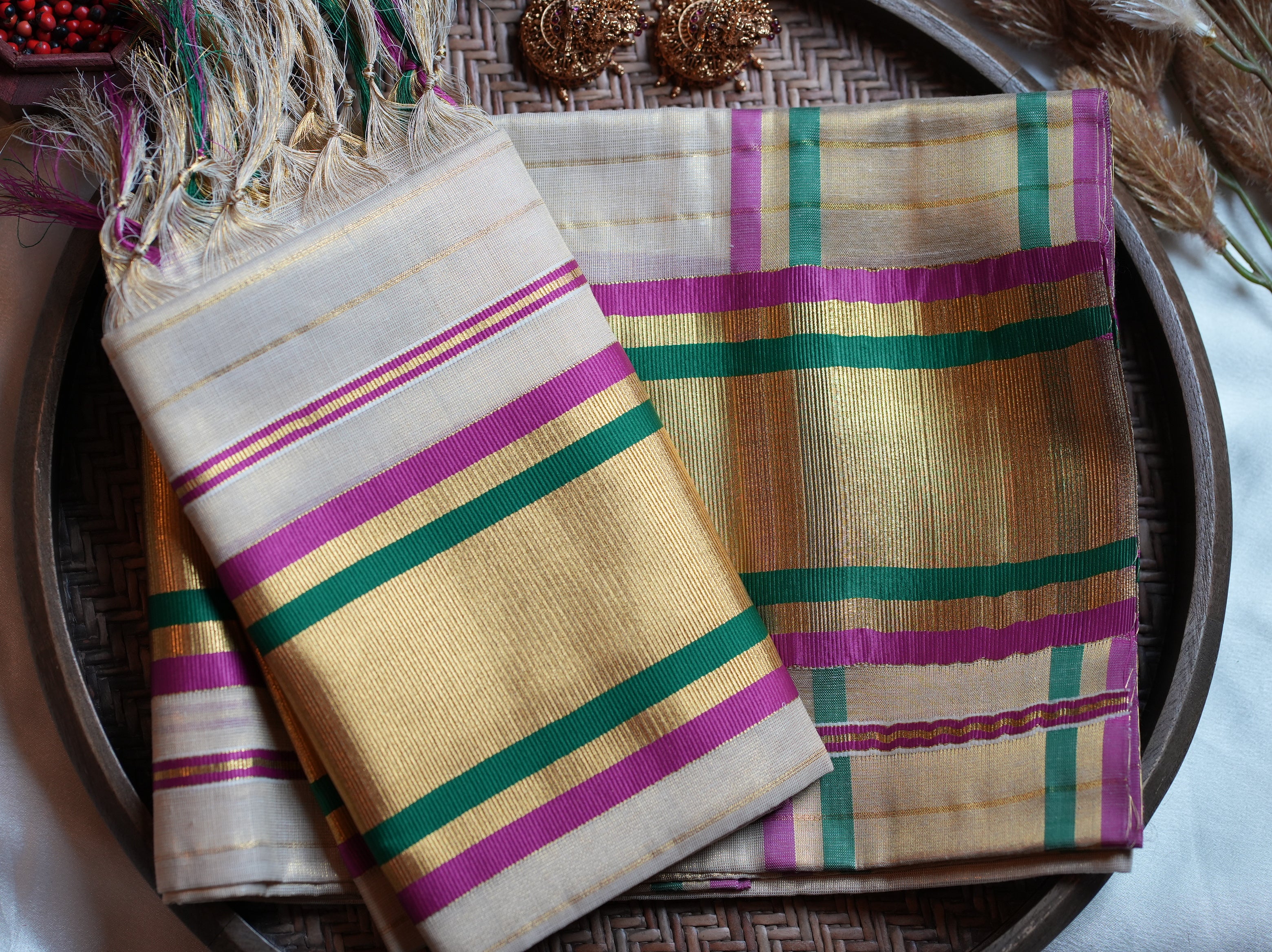 🌟 Dual-Tone Contrast & Grand Kasavu: Premium Tissue Kerala Set Mundu 🌿