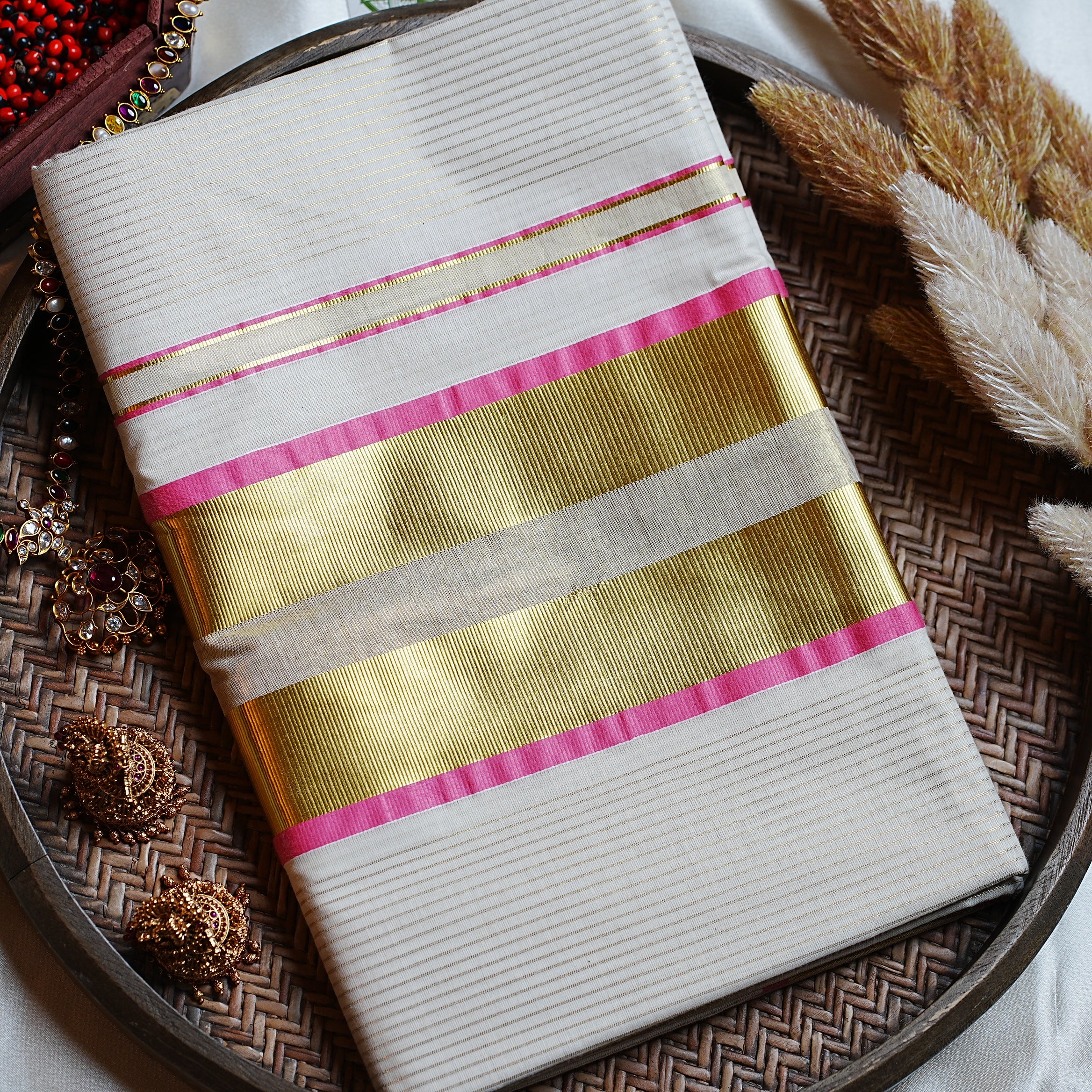 🌸 Classic Golden Stripe Candy Pink Cotton Kerala Saree with Running Blouse ✨