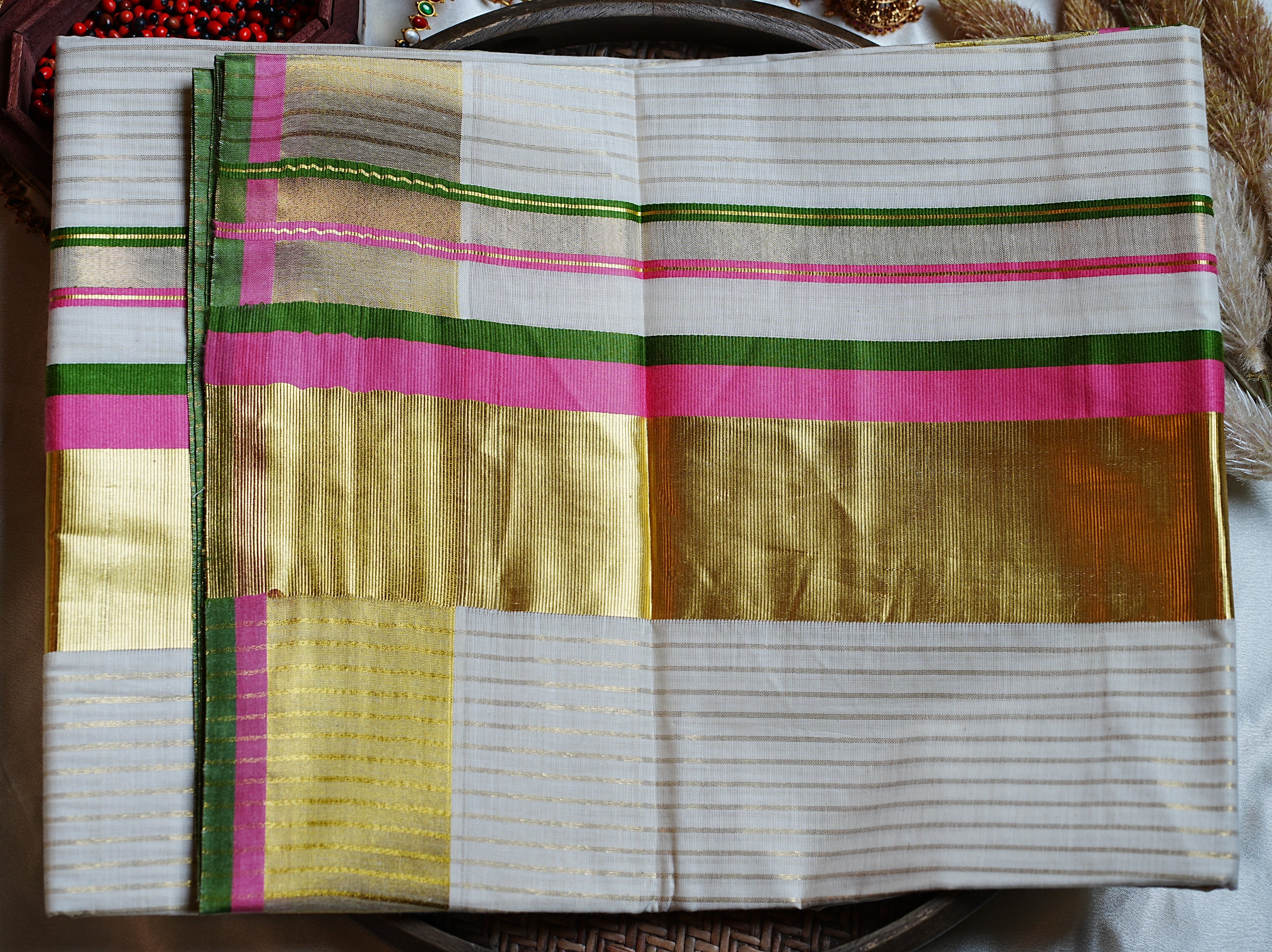 🌸 Classic Golden Stripe Leaf Green & Rose Pink Cotton Kerala Saree with Running Blouse ✨