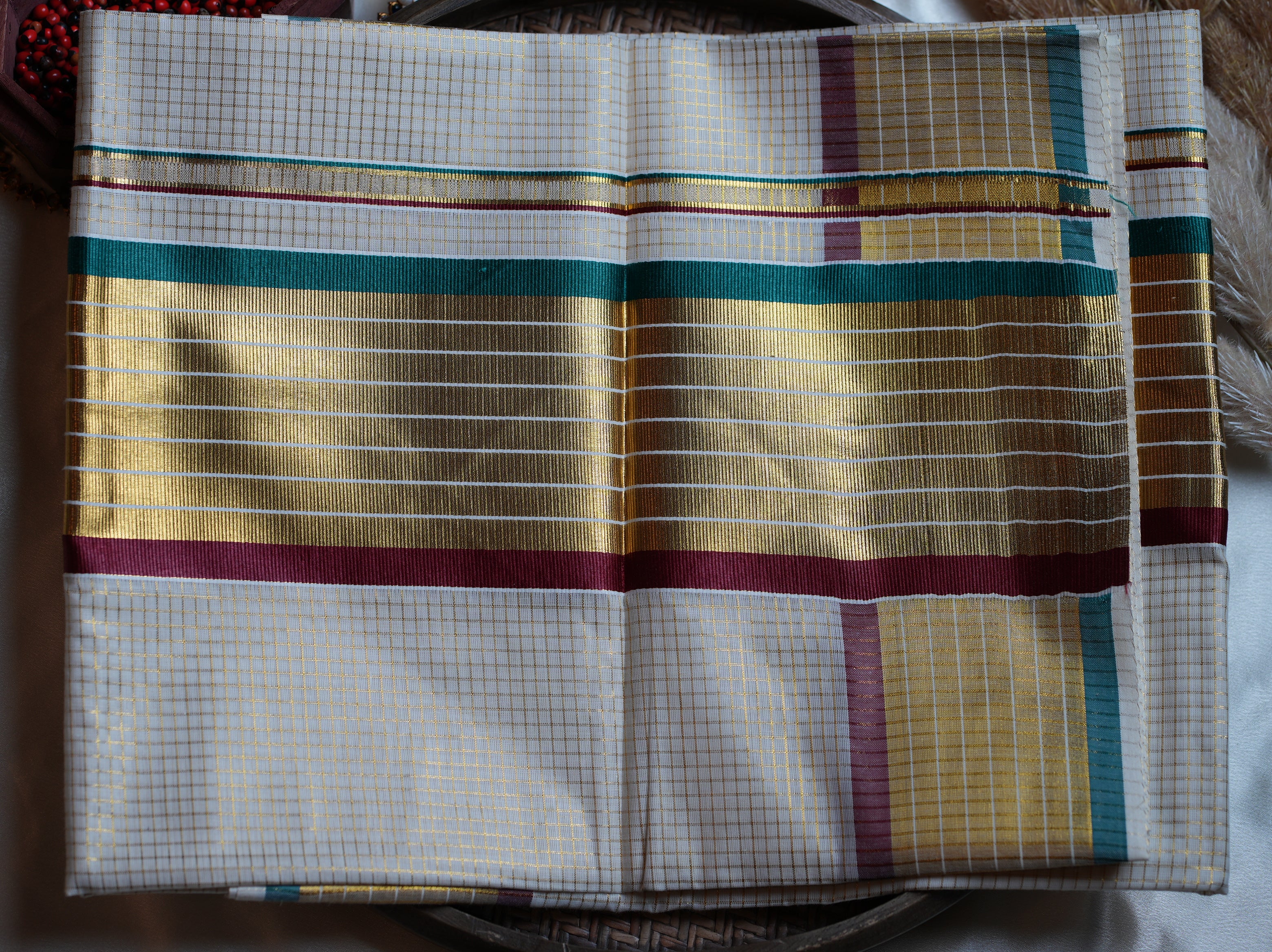 🌾 Classic Golden Check Emerald & Maroon Cotton Kerala Saree with Running Blouse ✨