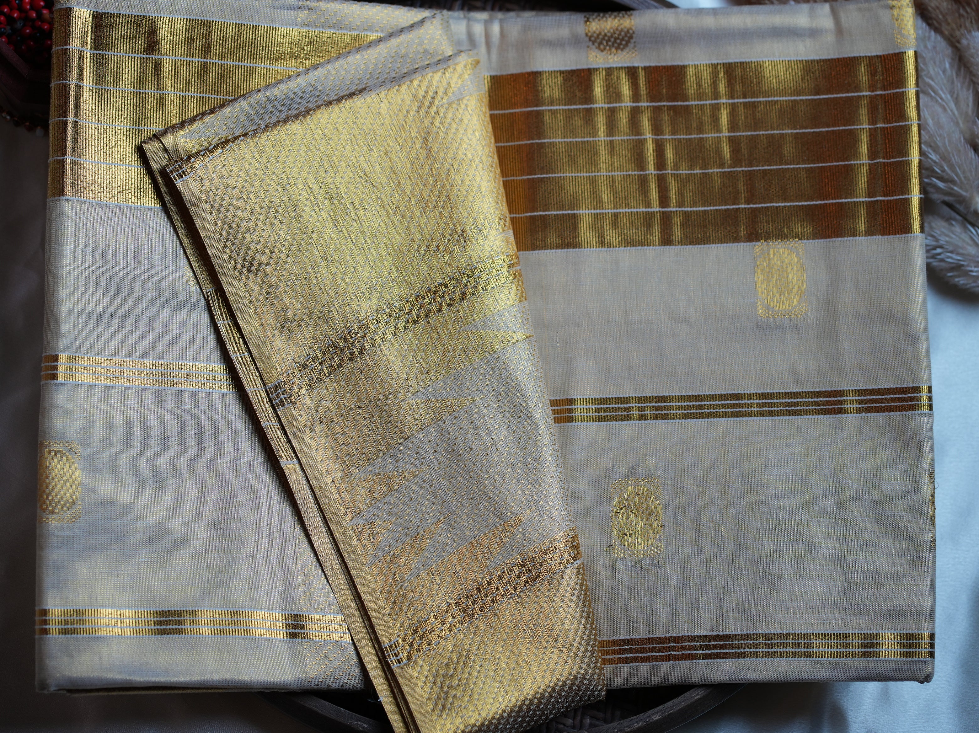 ✨ Premium Gold Tissue Kerala Saree with Geometric Zari Motifs 🌟