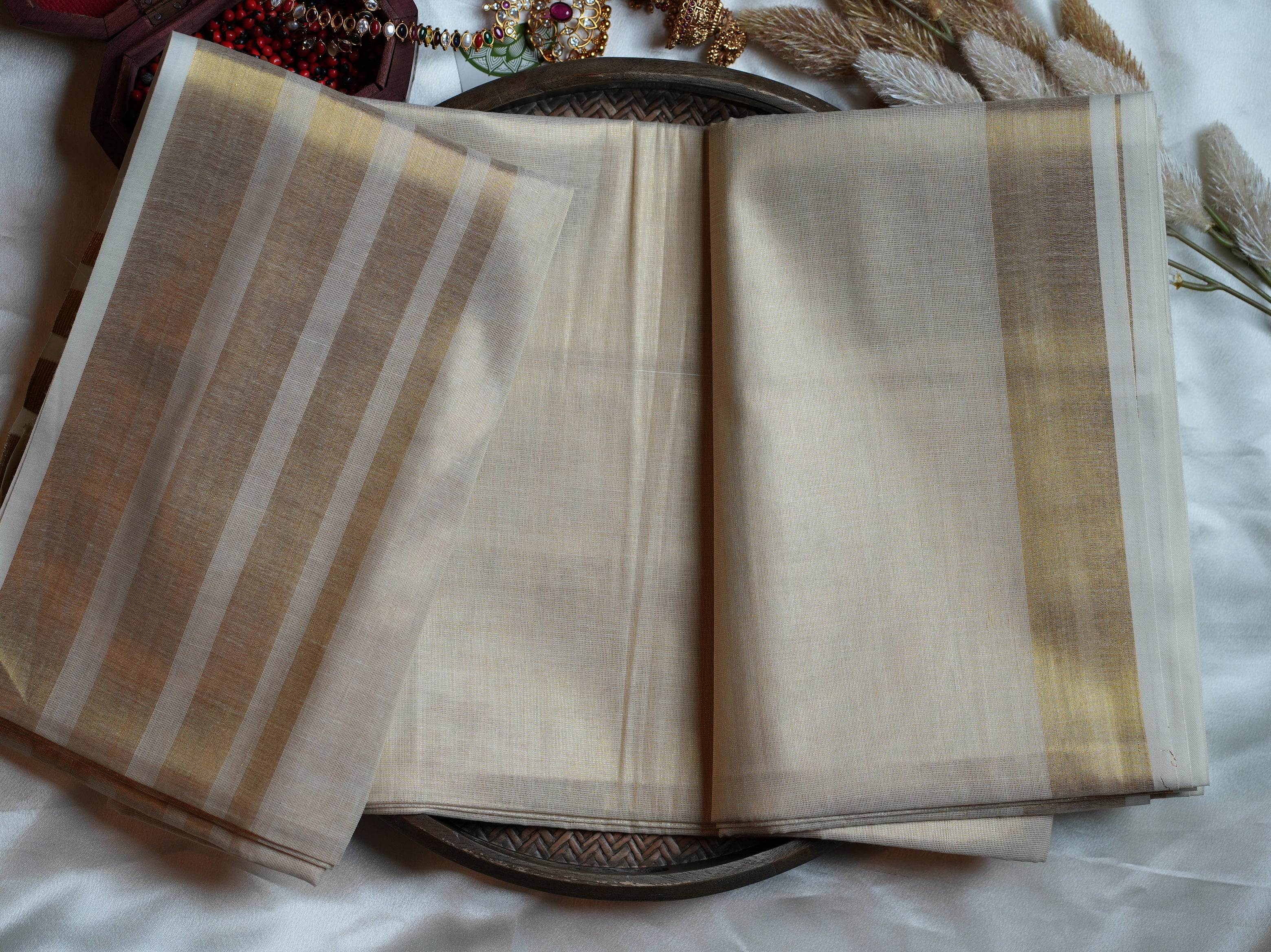 ✨ Metallic Gold Tissue Kerala Saree with Striped Kasavu Pallu & Border 🌟