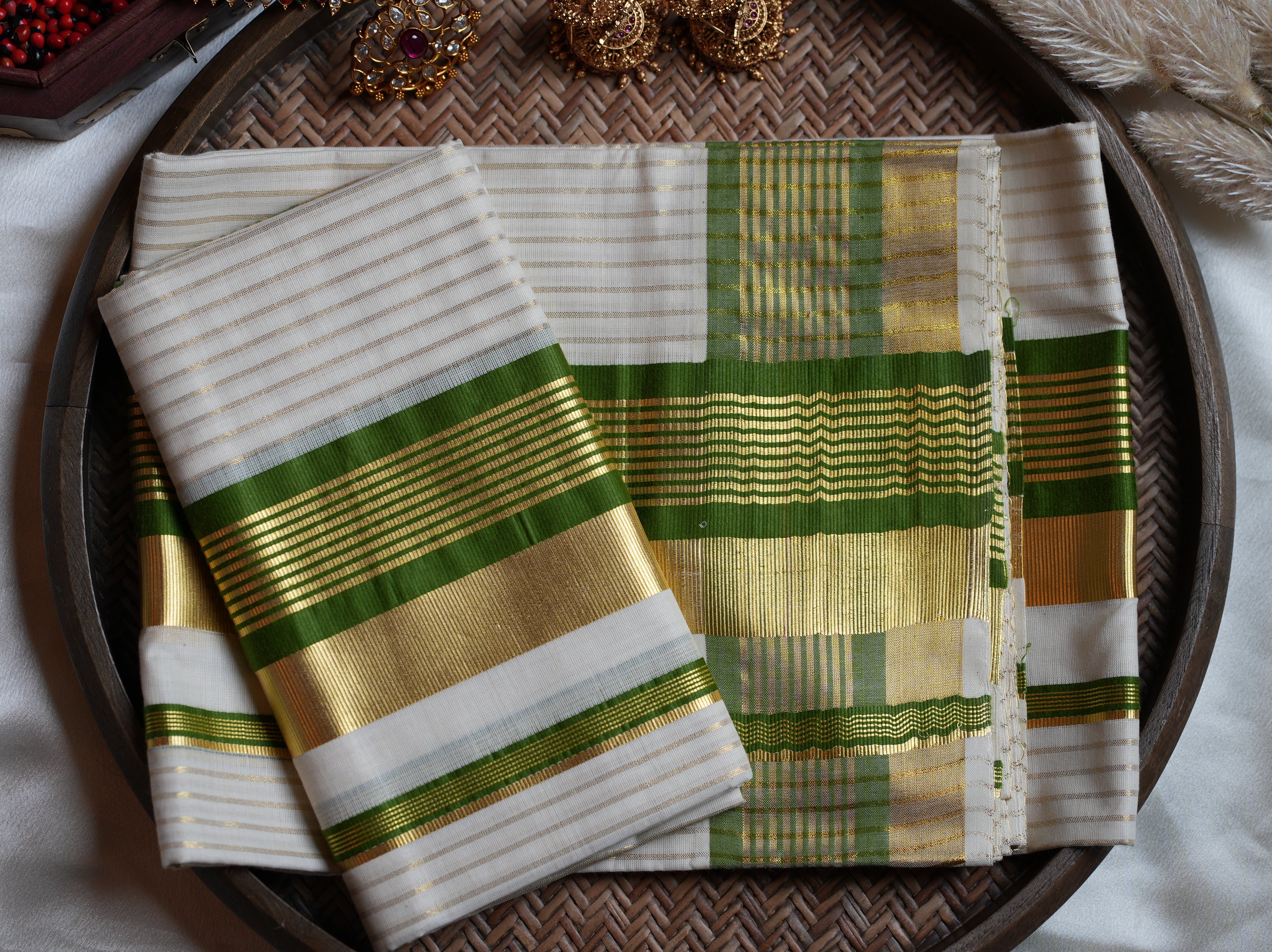 Verdant Majesty: Premium Kerala Set Mundu with Gold Lines and Green Accents