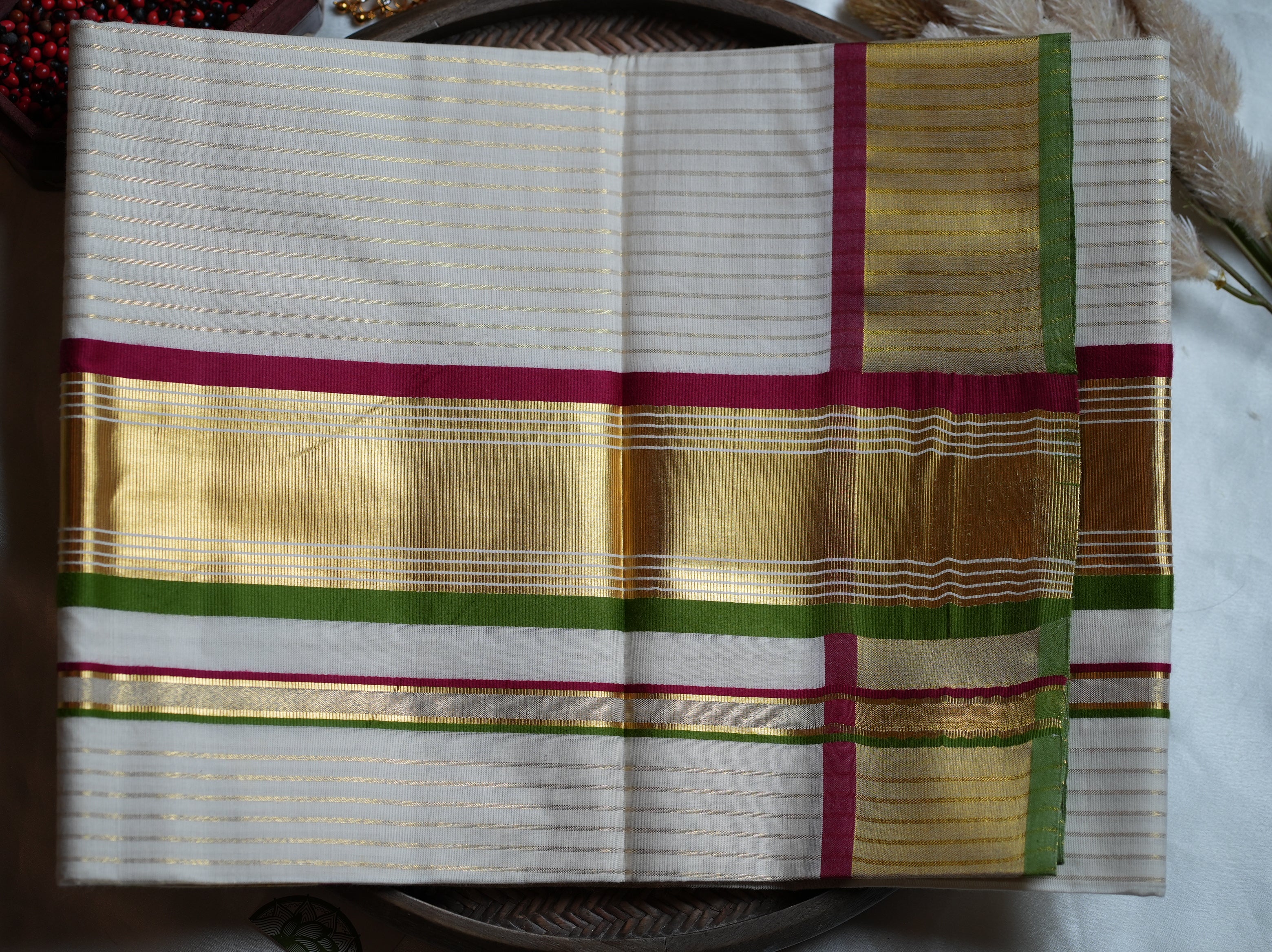 ✨ Crimson & Forest Green Kasavu Zari Premium Cotton Kerala Saree 🌿