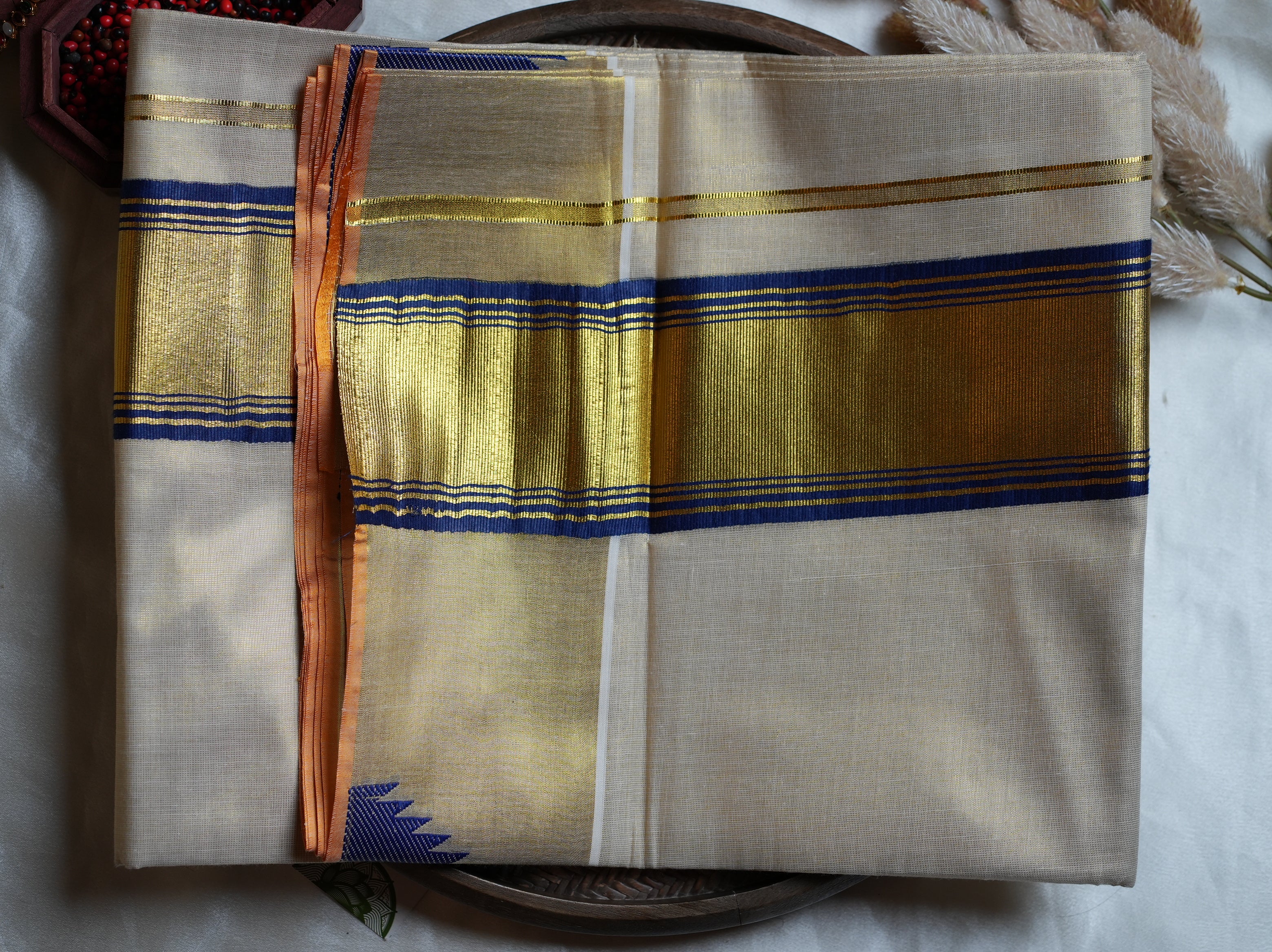 💙 Radiant Royal Blue & Gold Tissue Handloom Replica Kerala Saree 👑