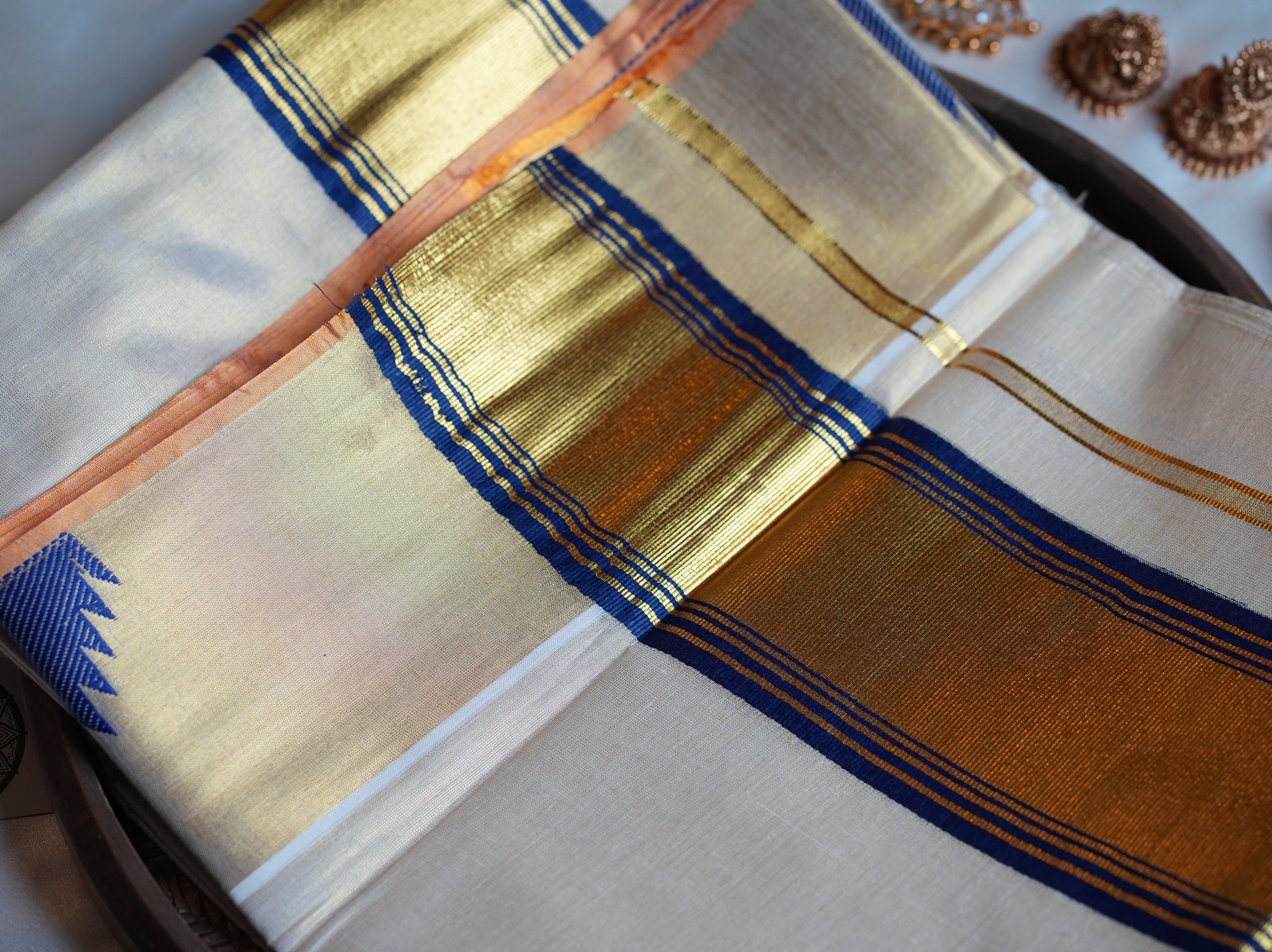 💙 Radiant Royal Blue & Gold Tissue Handloom Replica Kerala Saree 👑